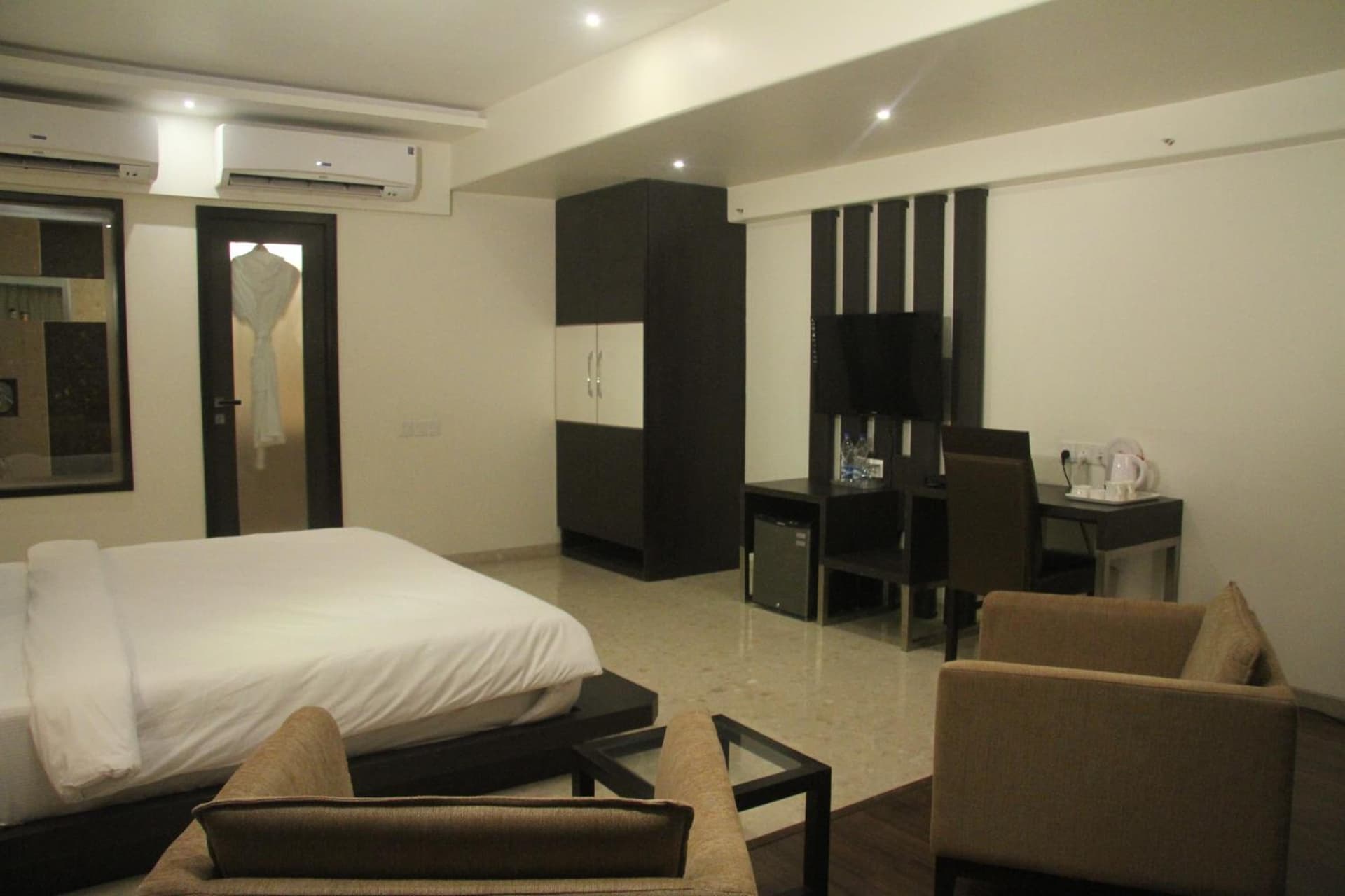Suite Double Room
