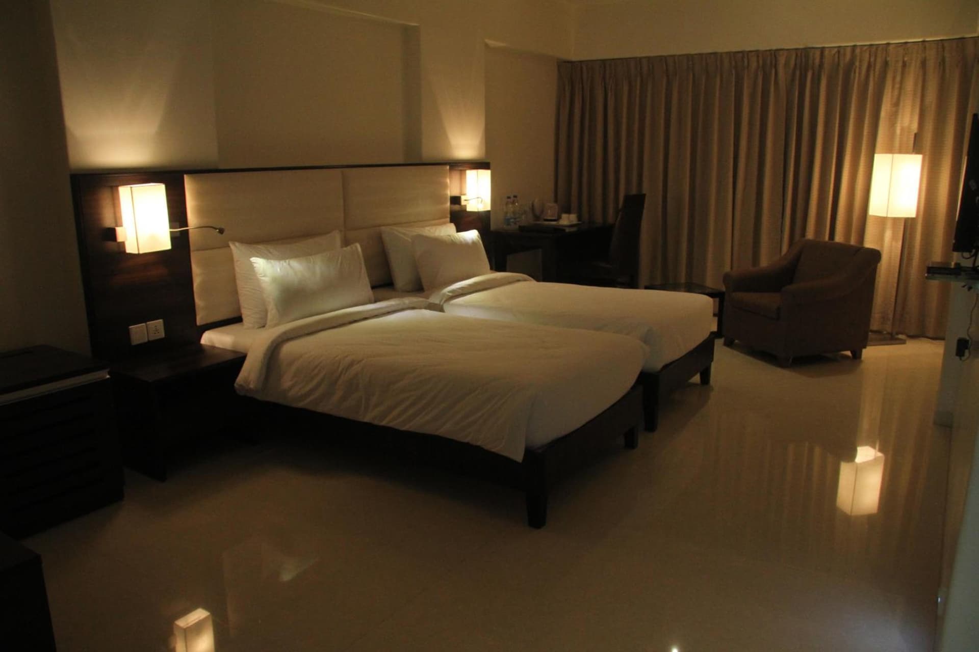 Deluxe Twin Room