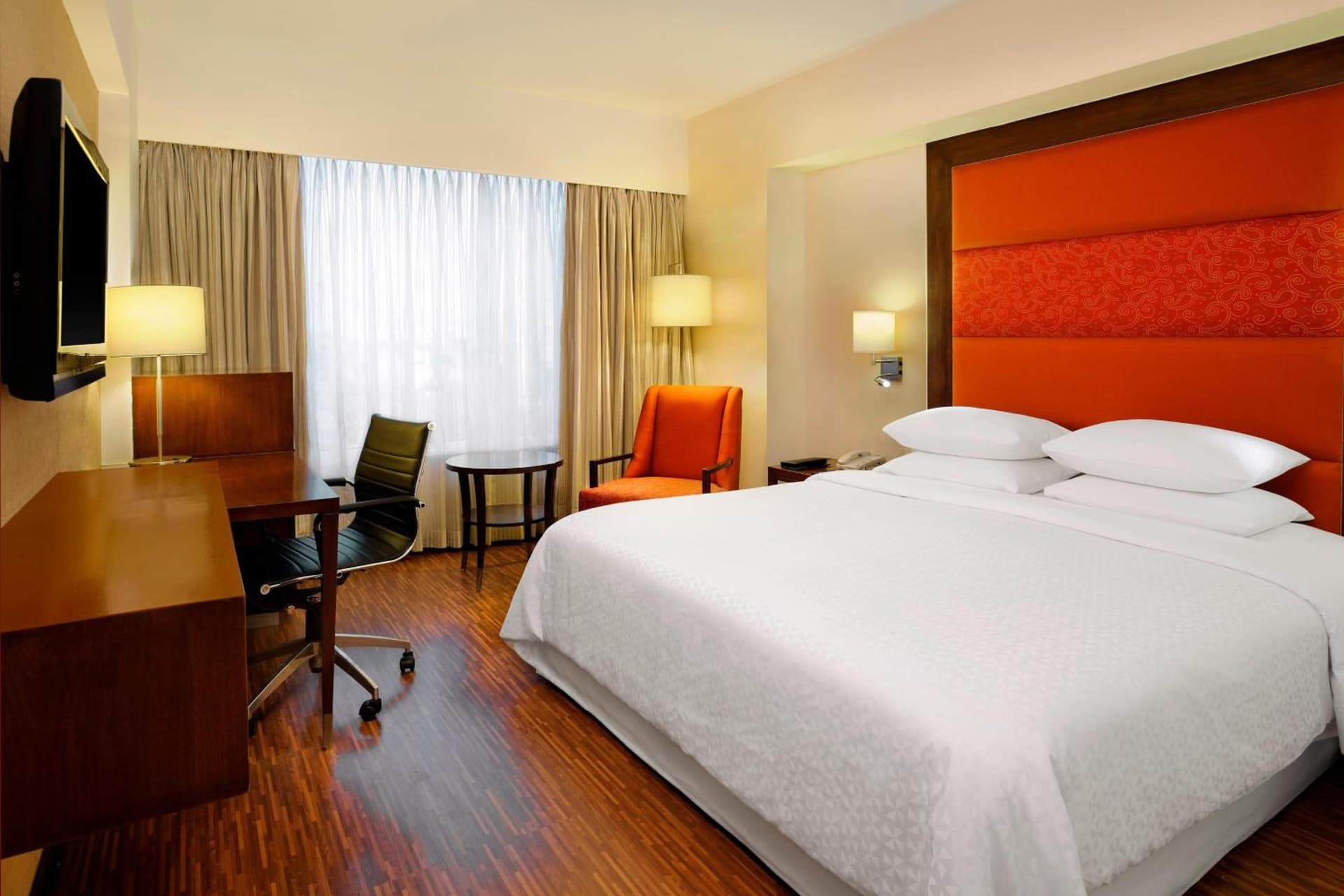 Superior King Room