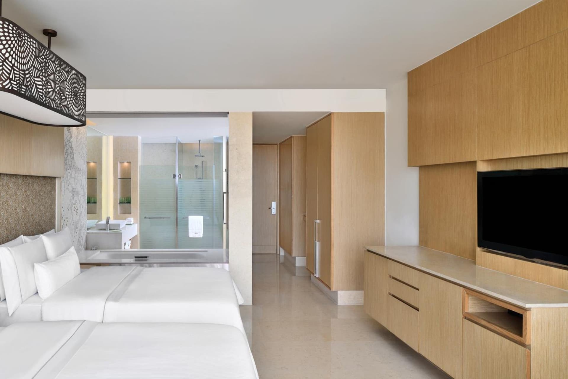 Premier King Or Twin Pool View Room