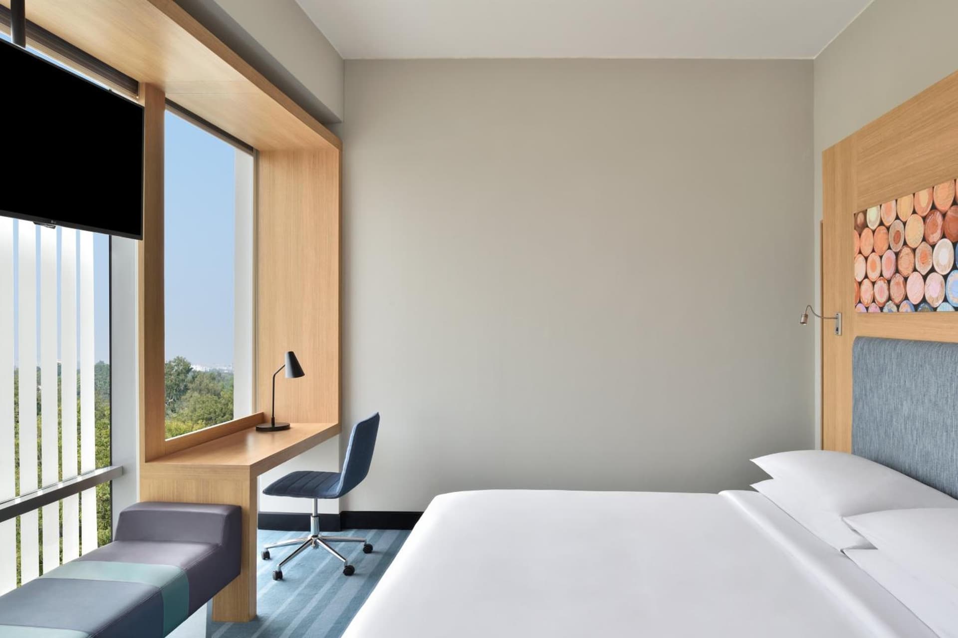 King High Floor Room