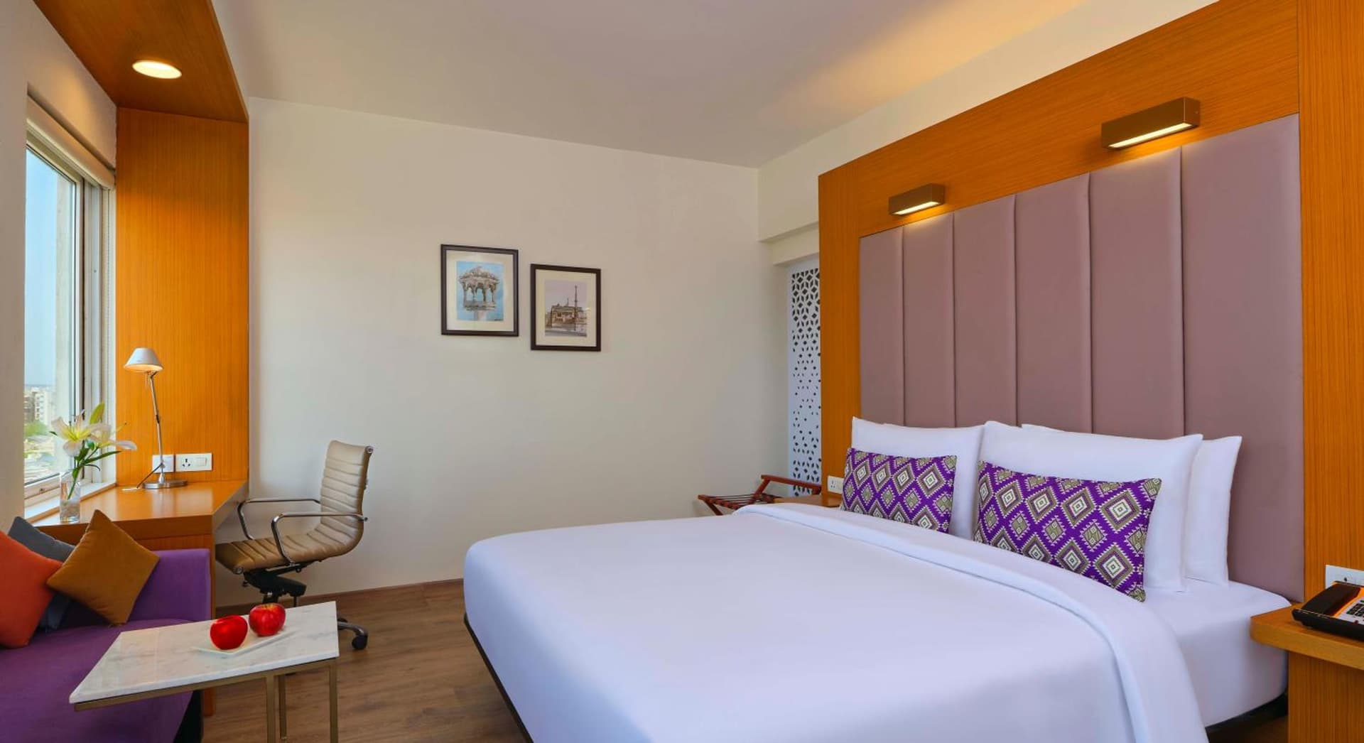 Deluxe King Room
