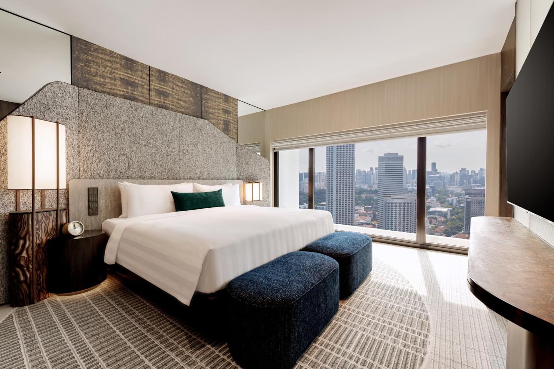 Suite King City View Room