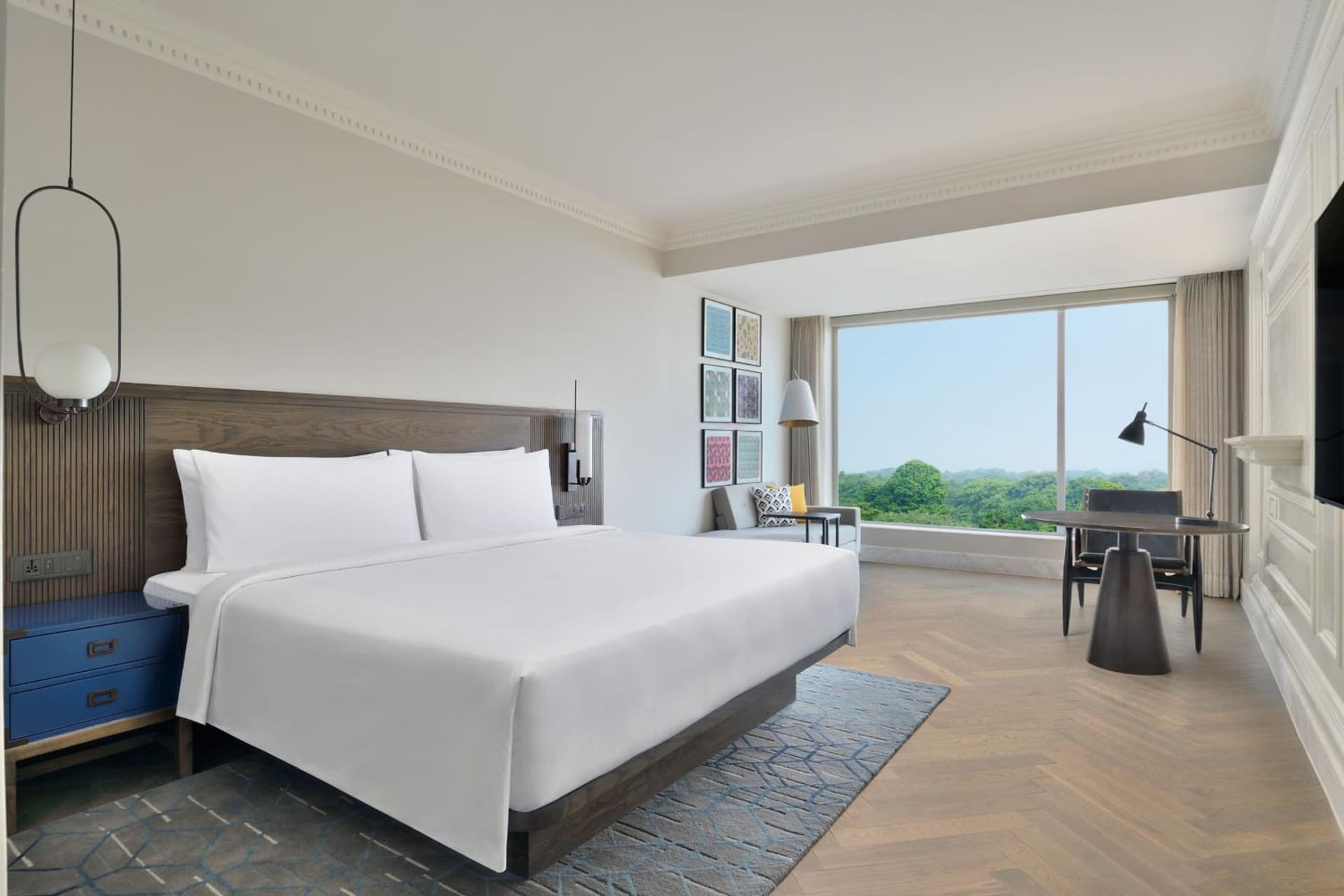 Premium King Room