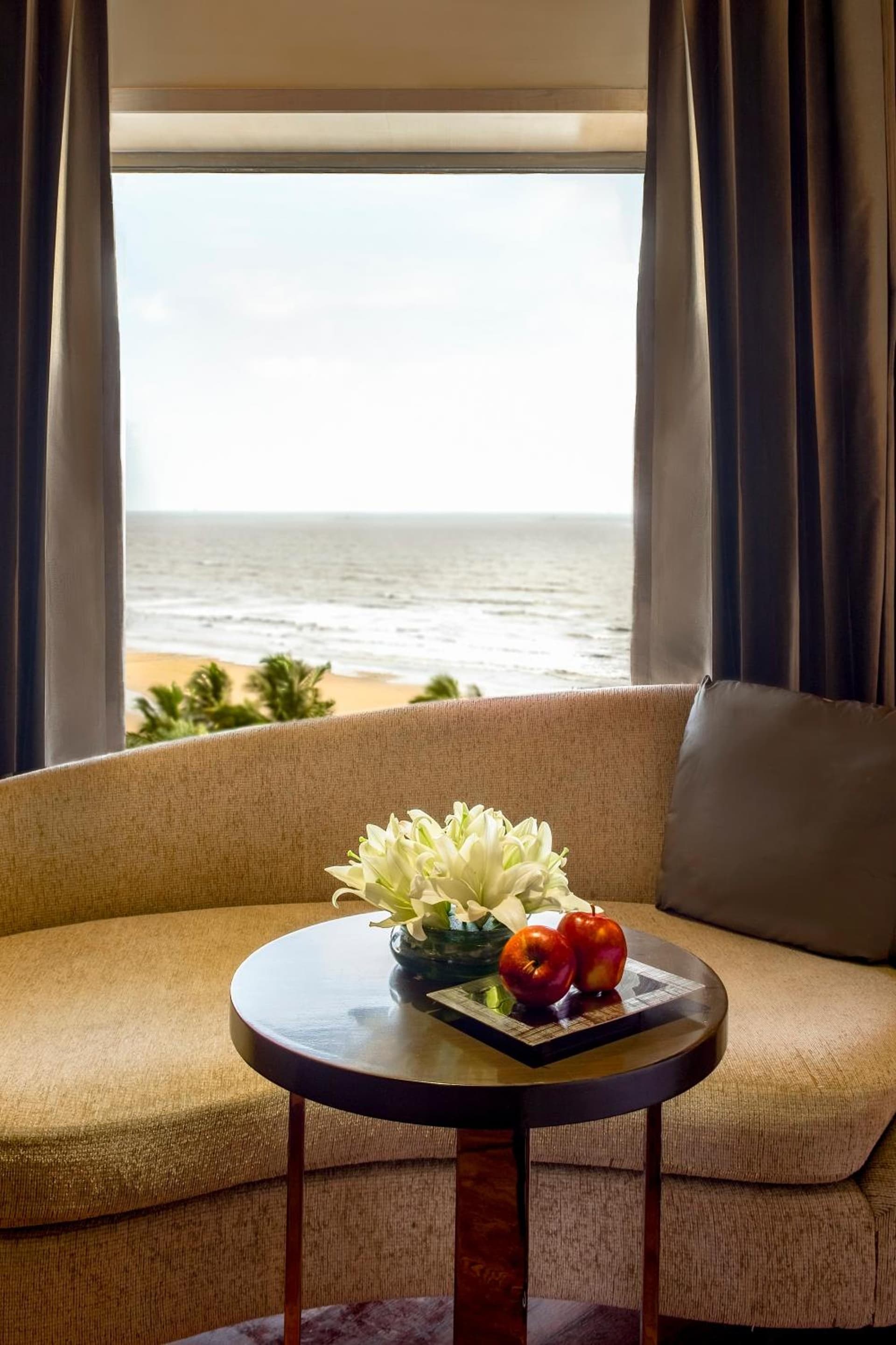 King Ocean View Room