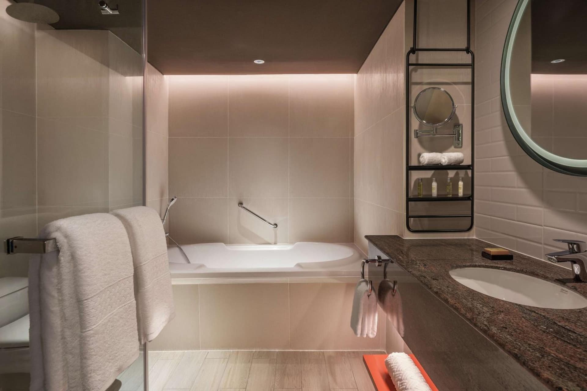 Premium King Room