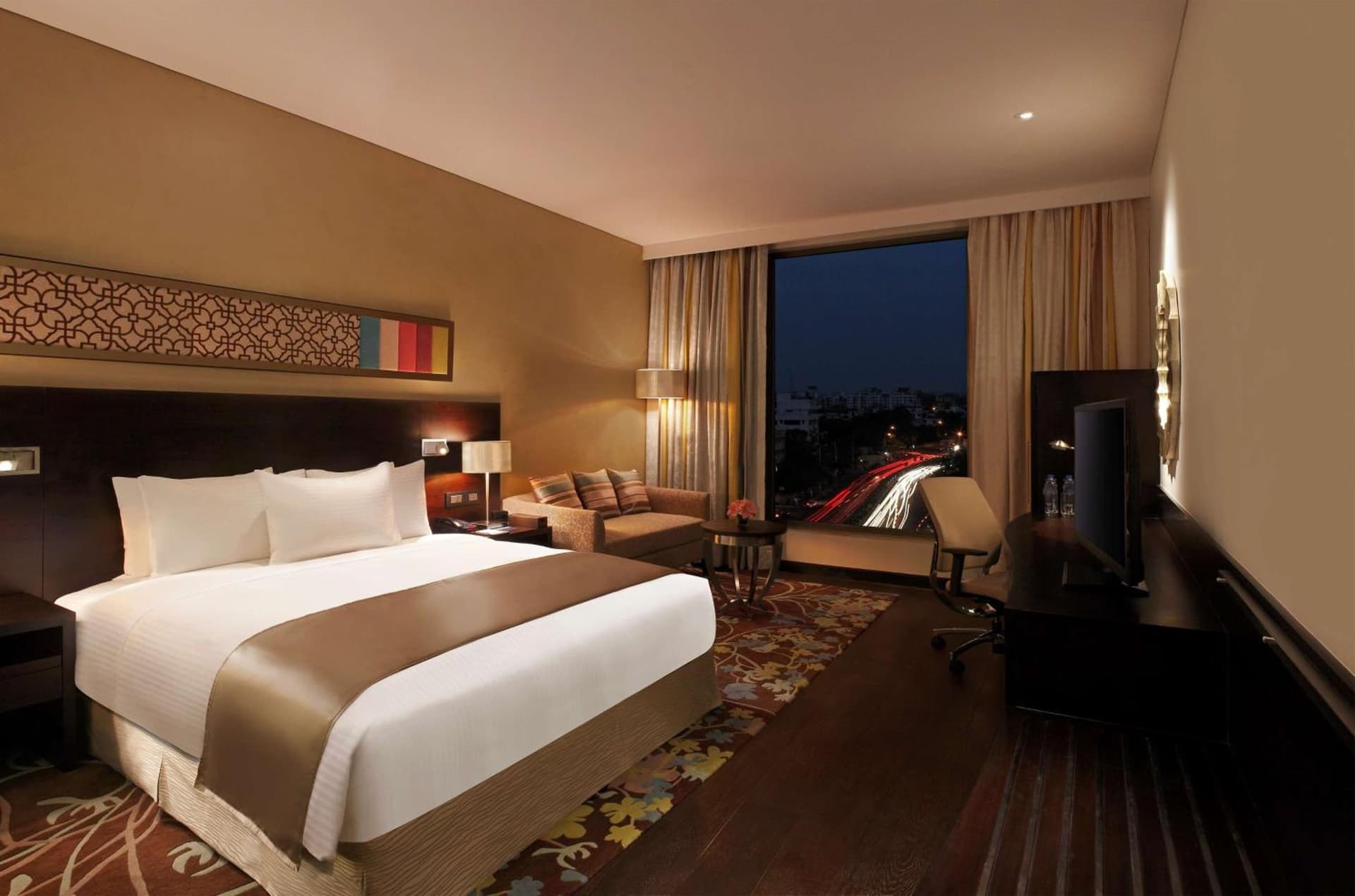 Executive King Room