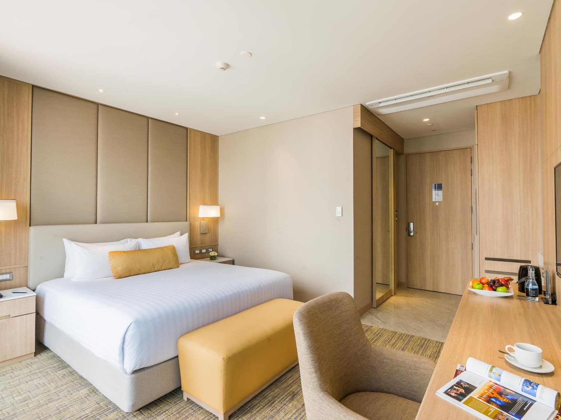 Premier King Room