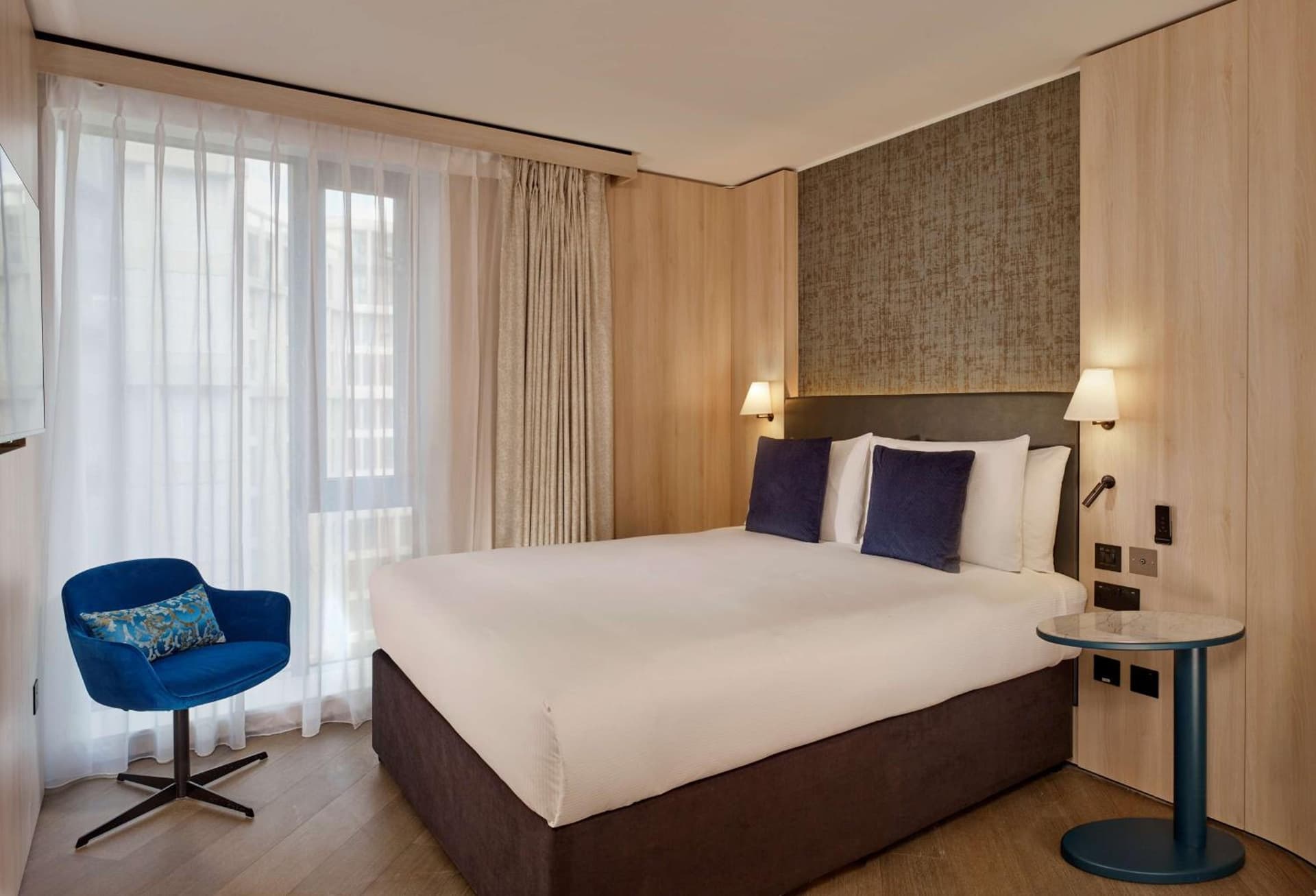 Queen Room