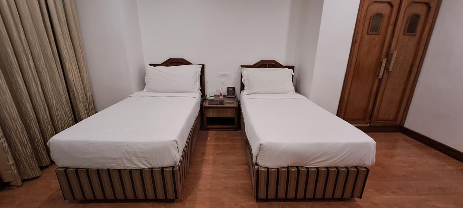 Deluxe King Or Twin Room