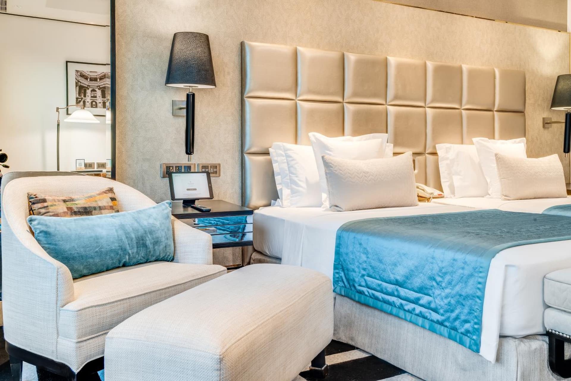 Club Twin Room