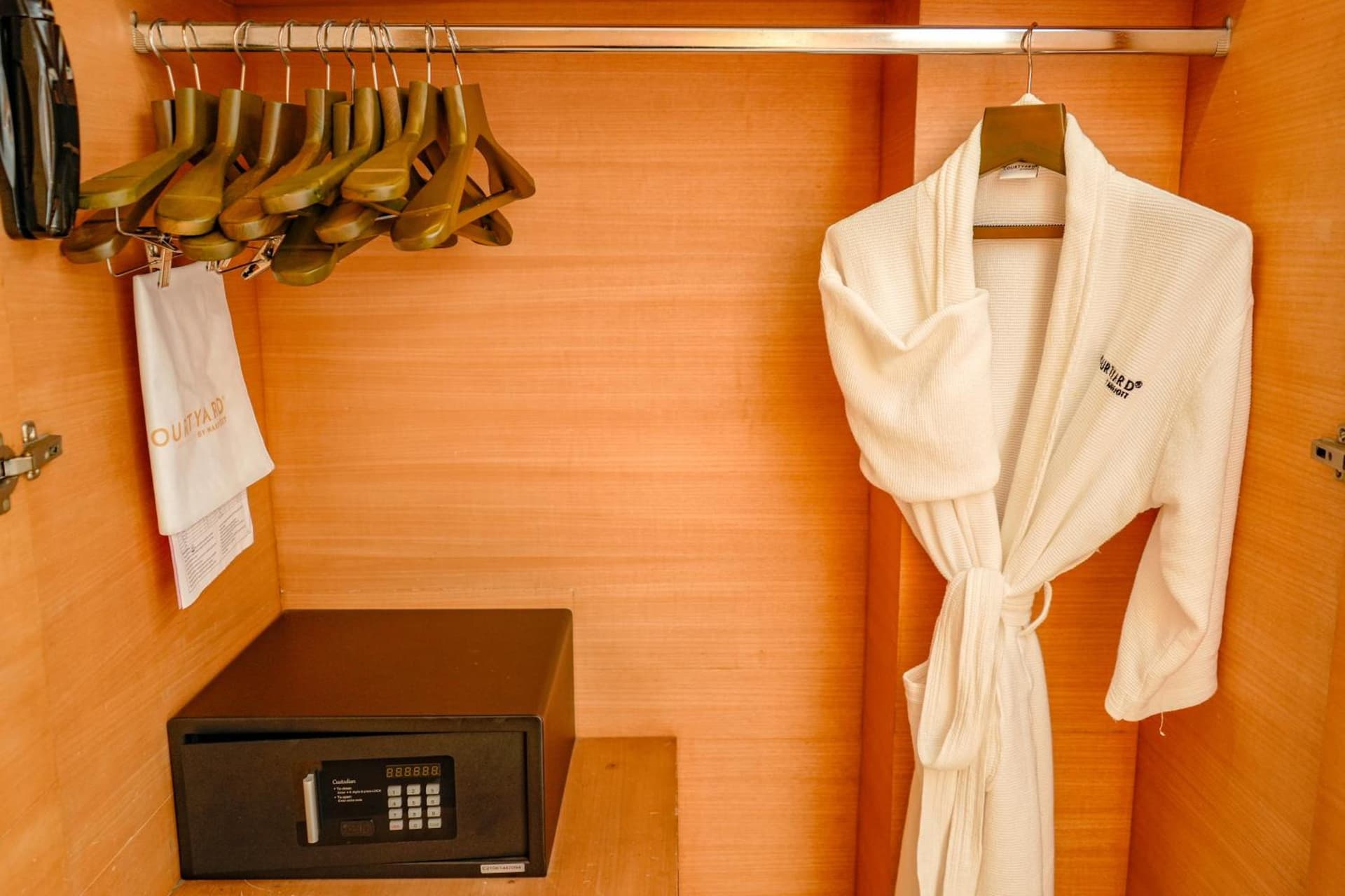 Club Twin Room