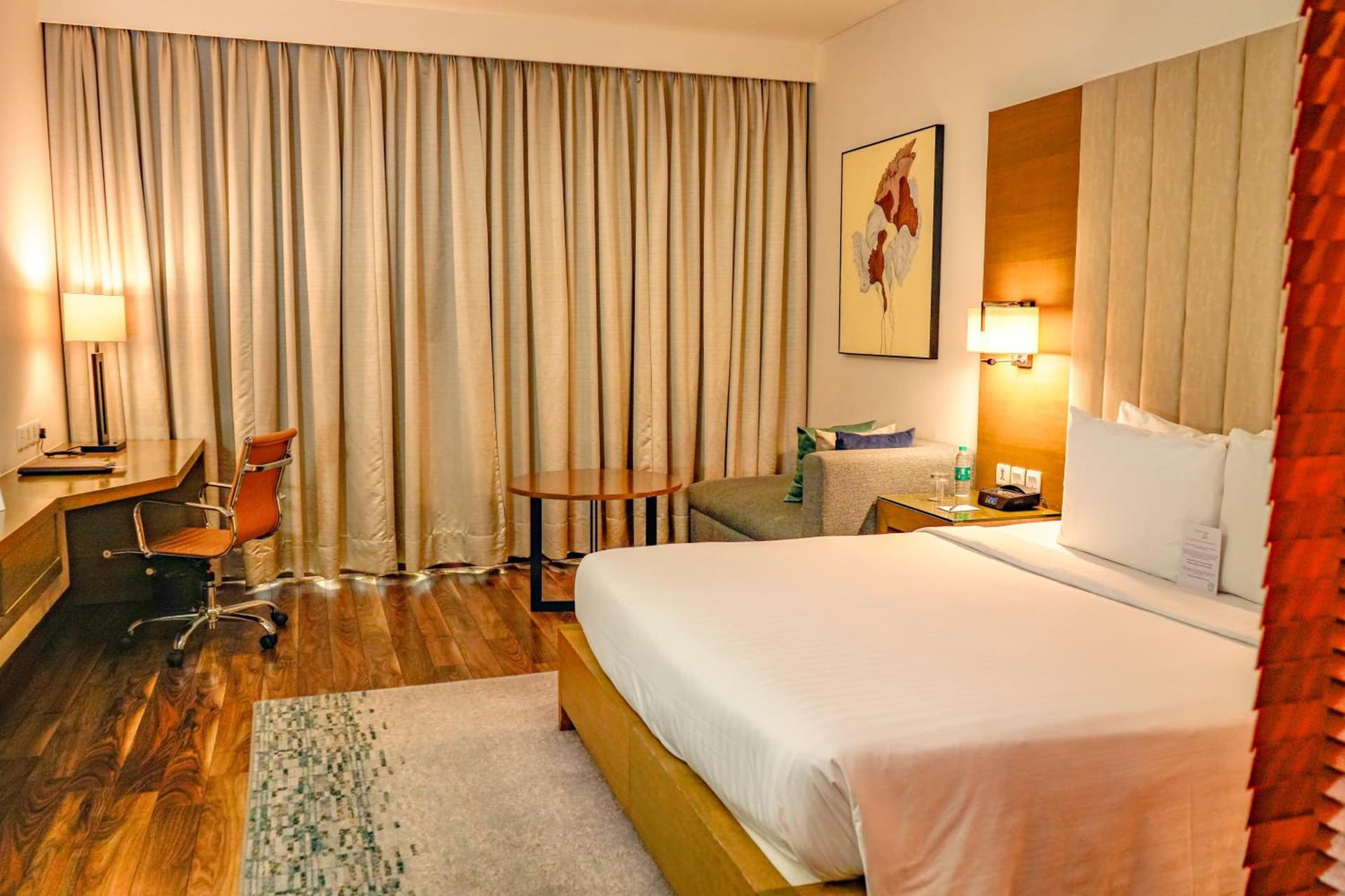 Club King Room