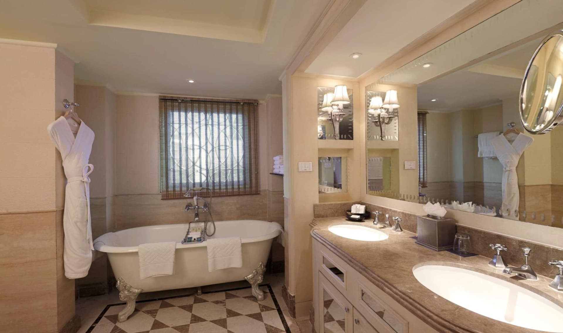 Suite King Room