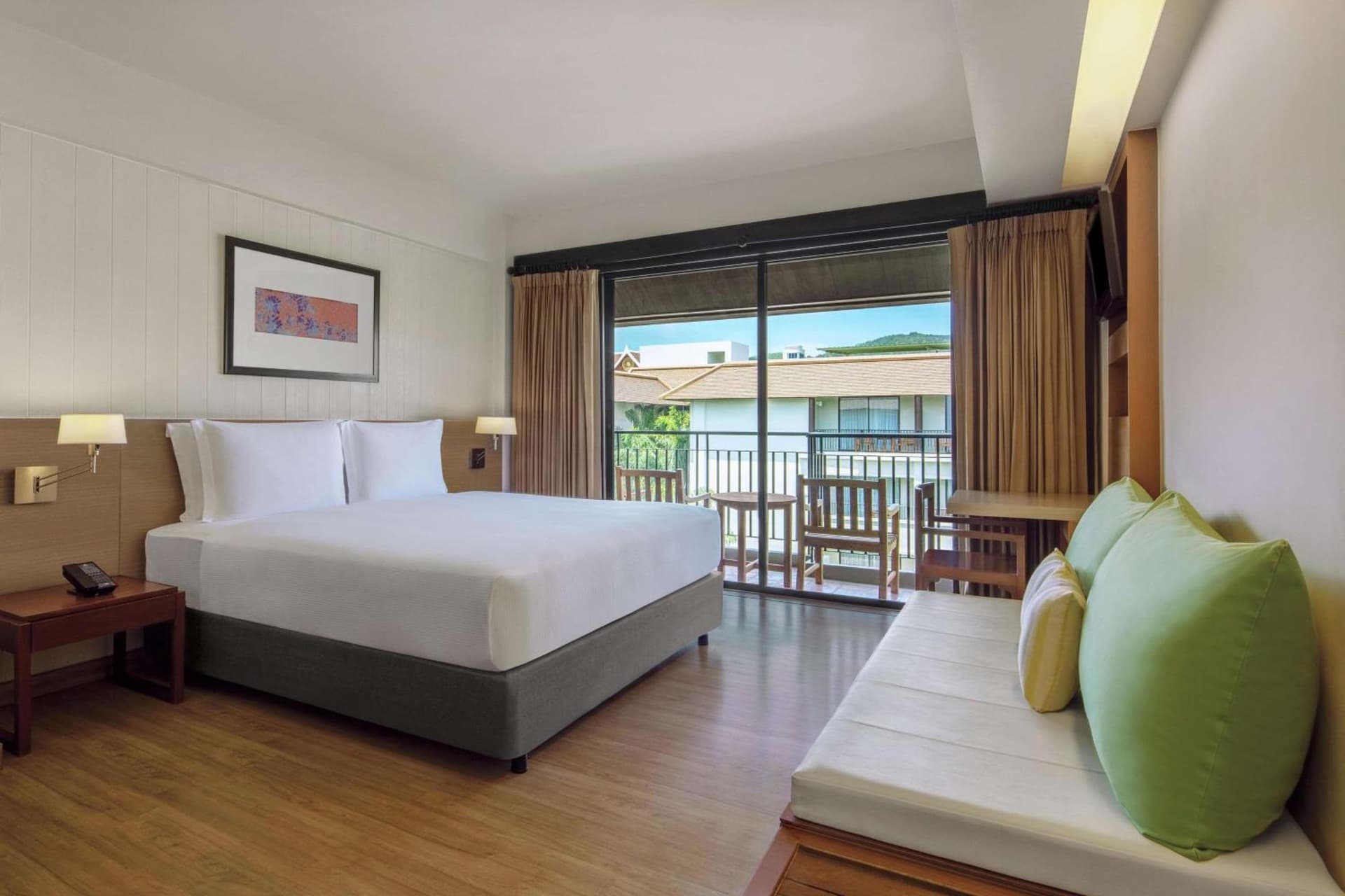 Deluxe King Room with Balcony