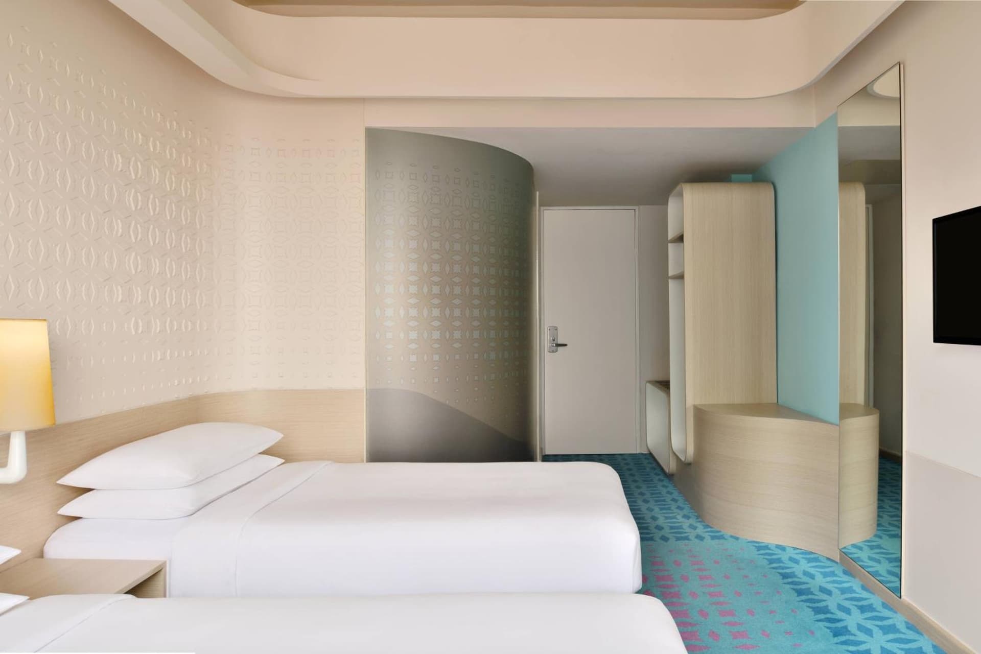 Superior Twin City View Room