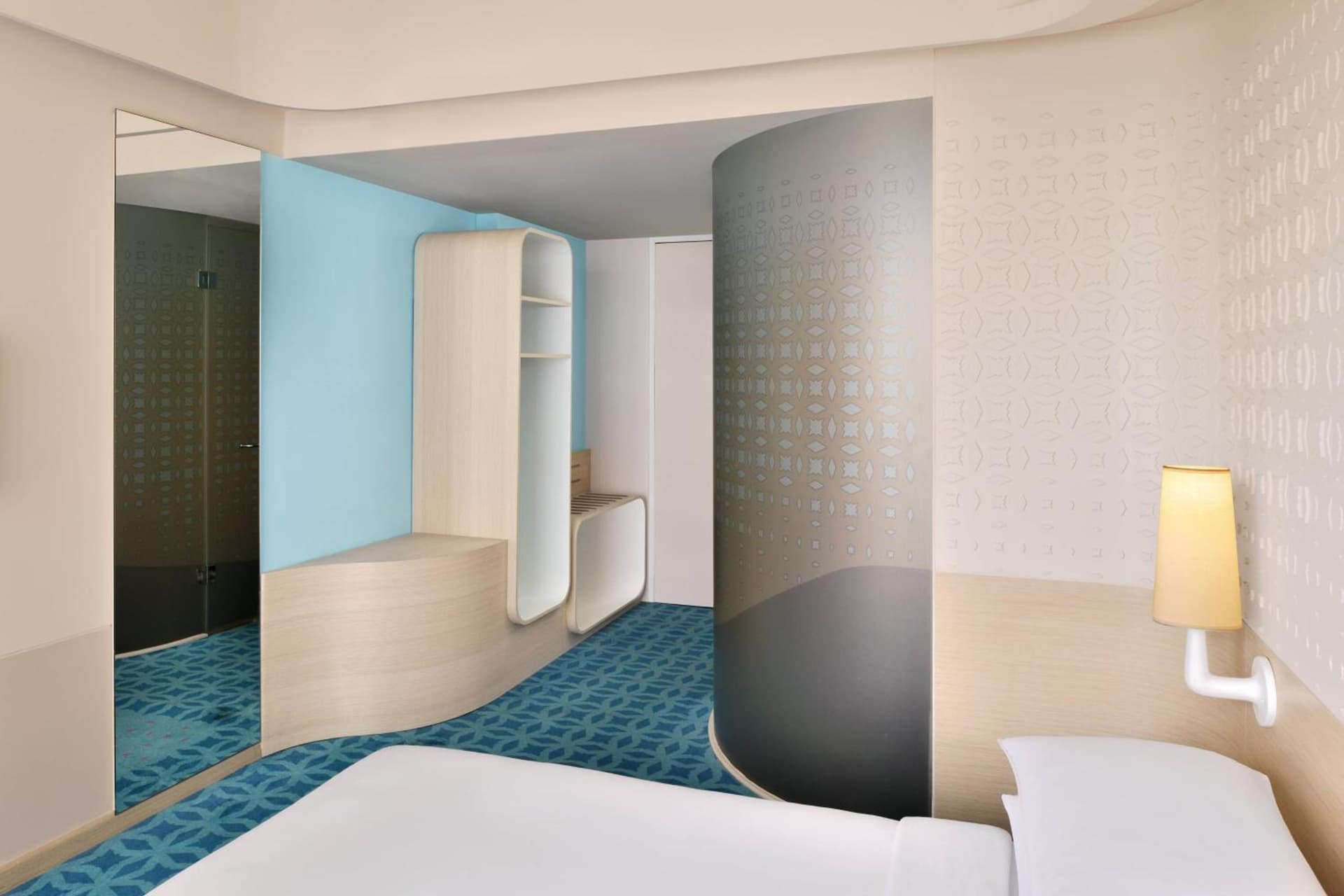 Superior Queen City View Room