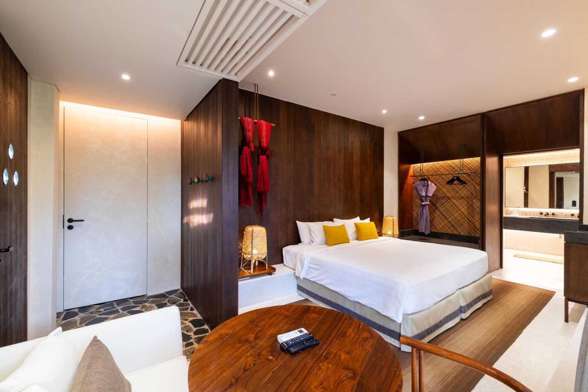 LUX Suite