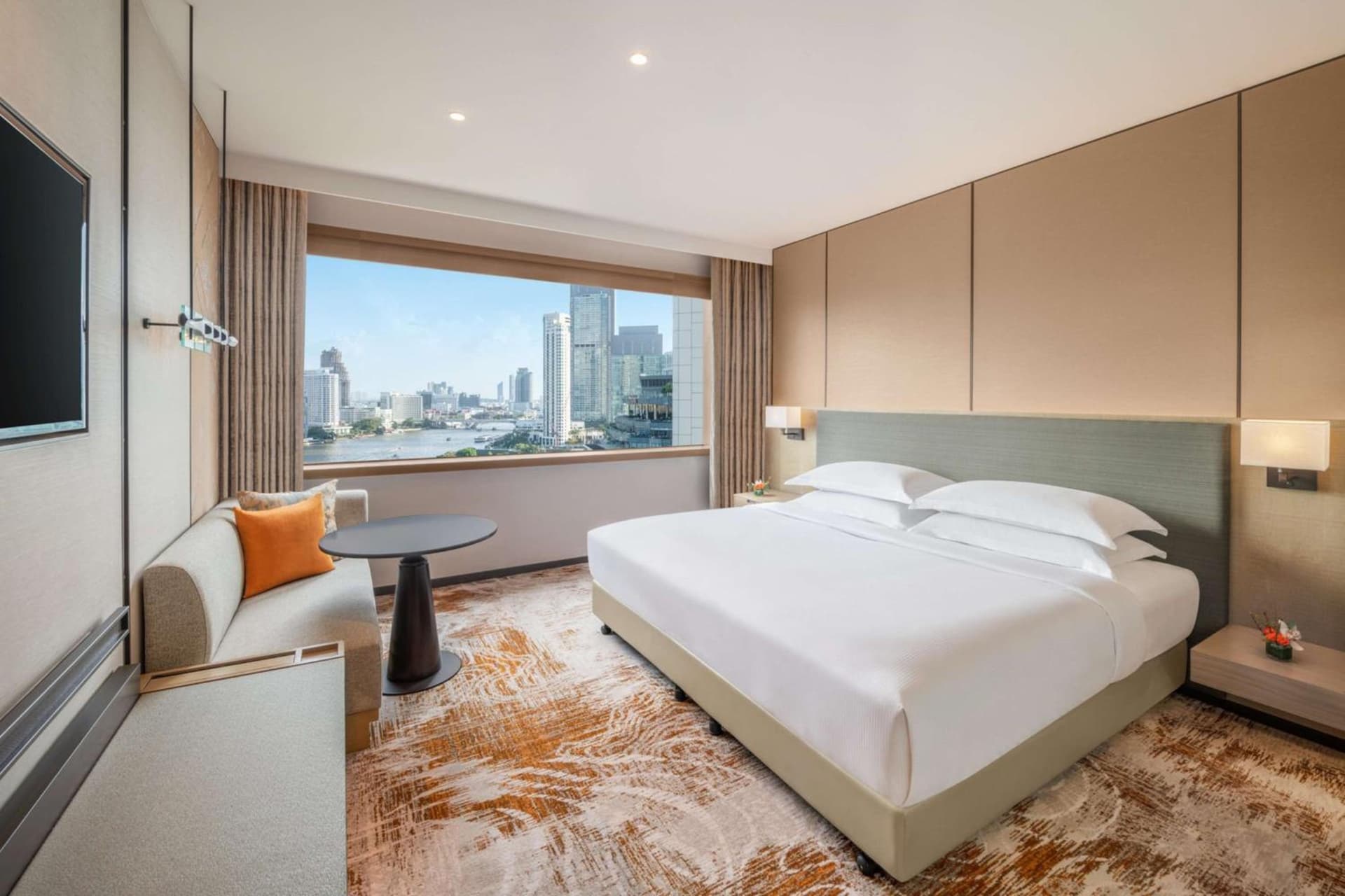 Deluxe King Room