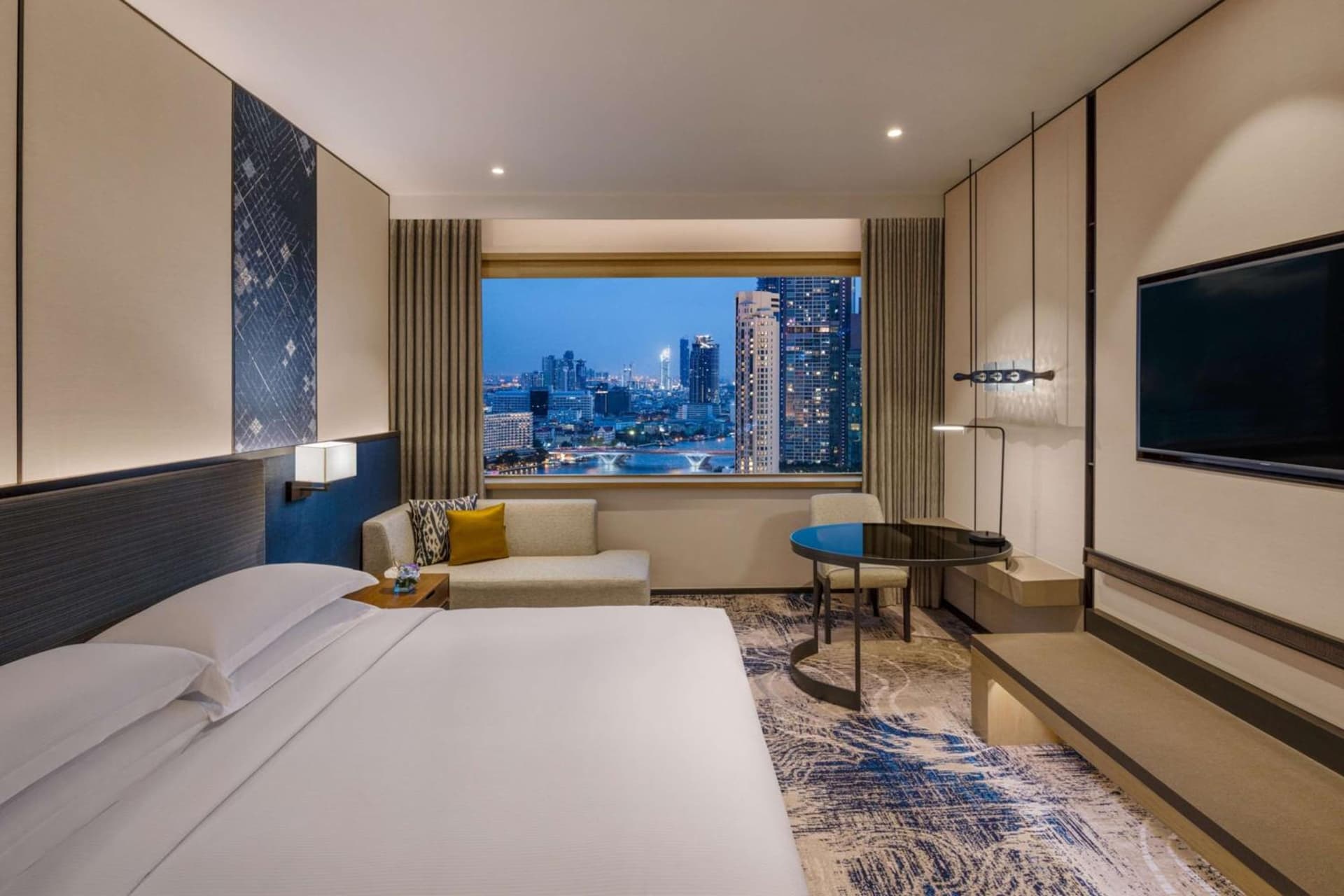 Executive King Room