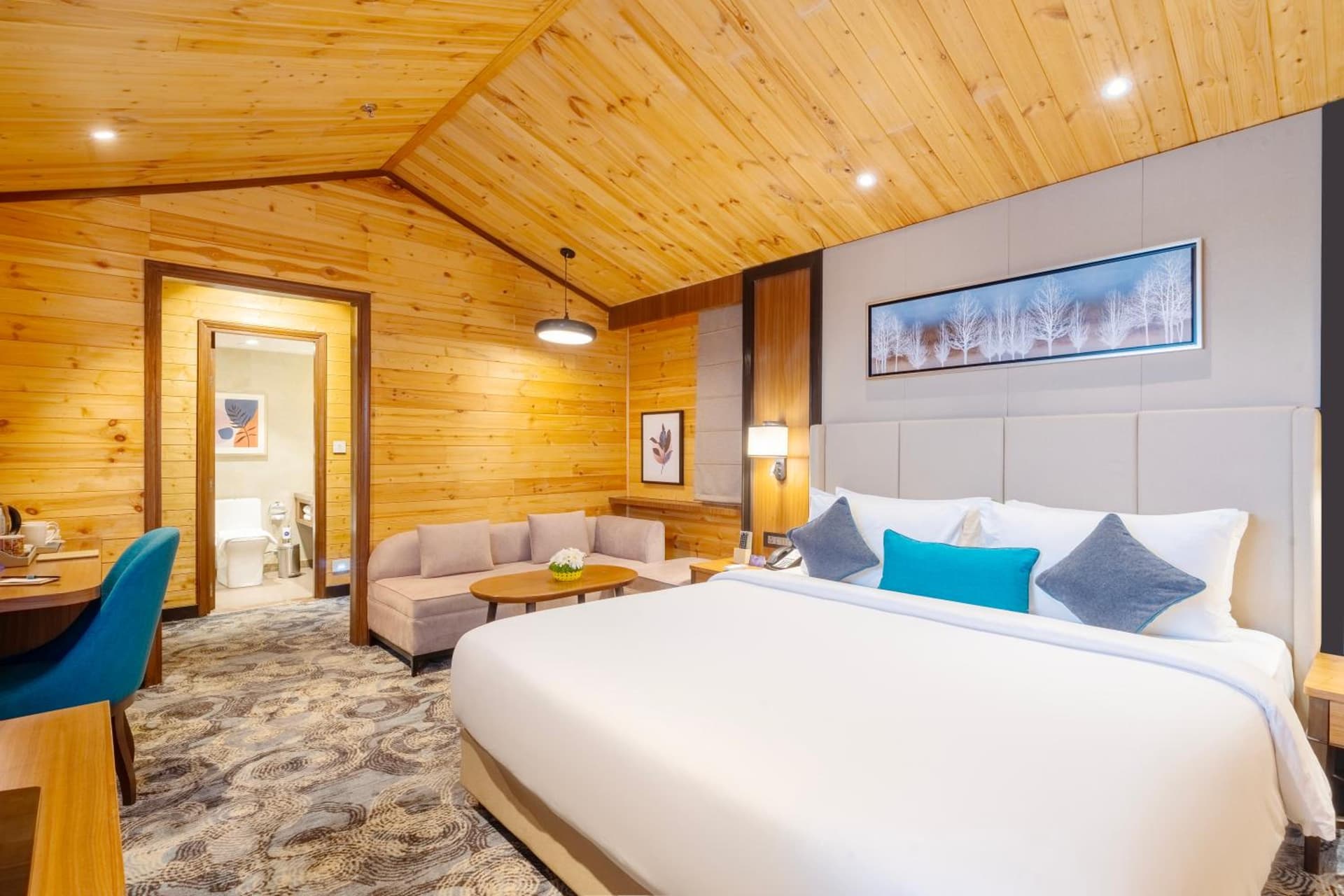 Standard Room with Valley View