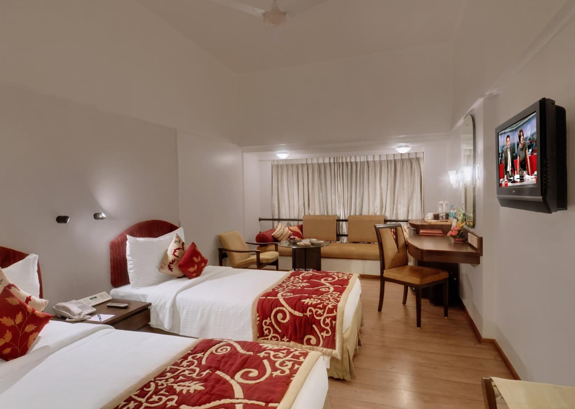 Superior King Room