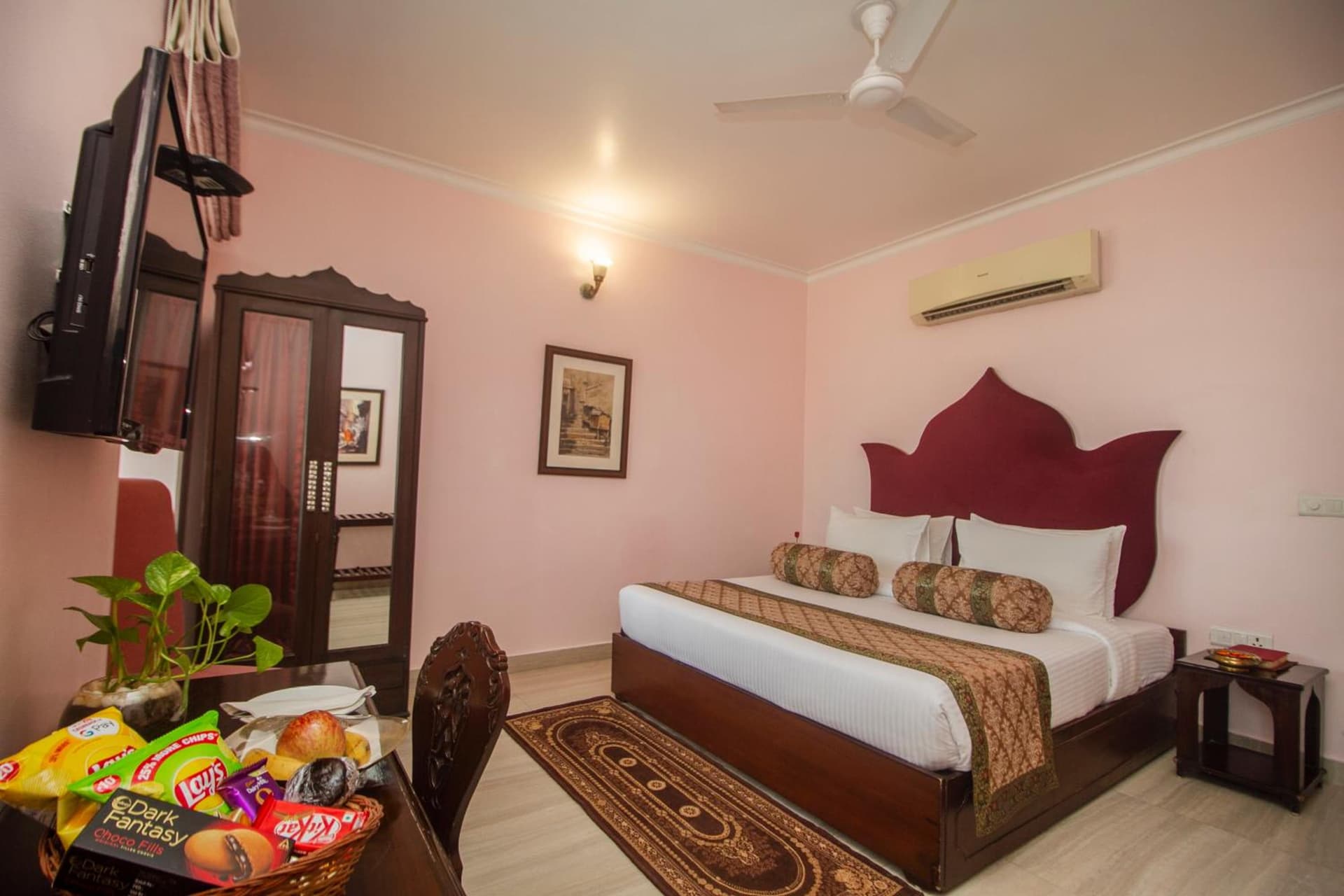Executive Room