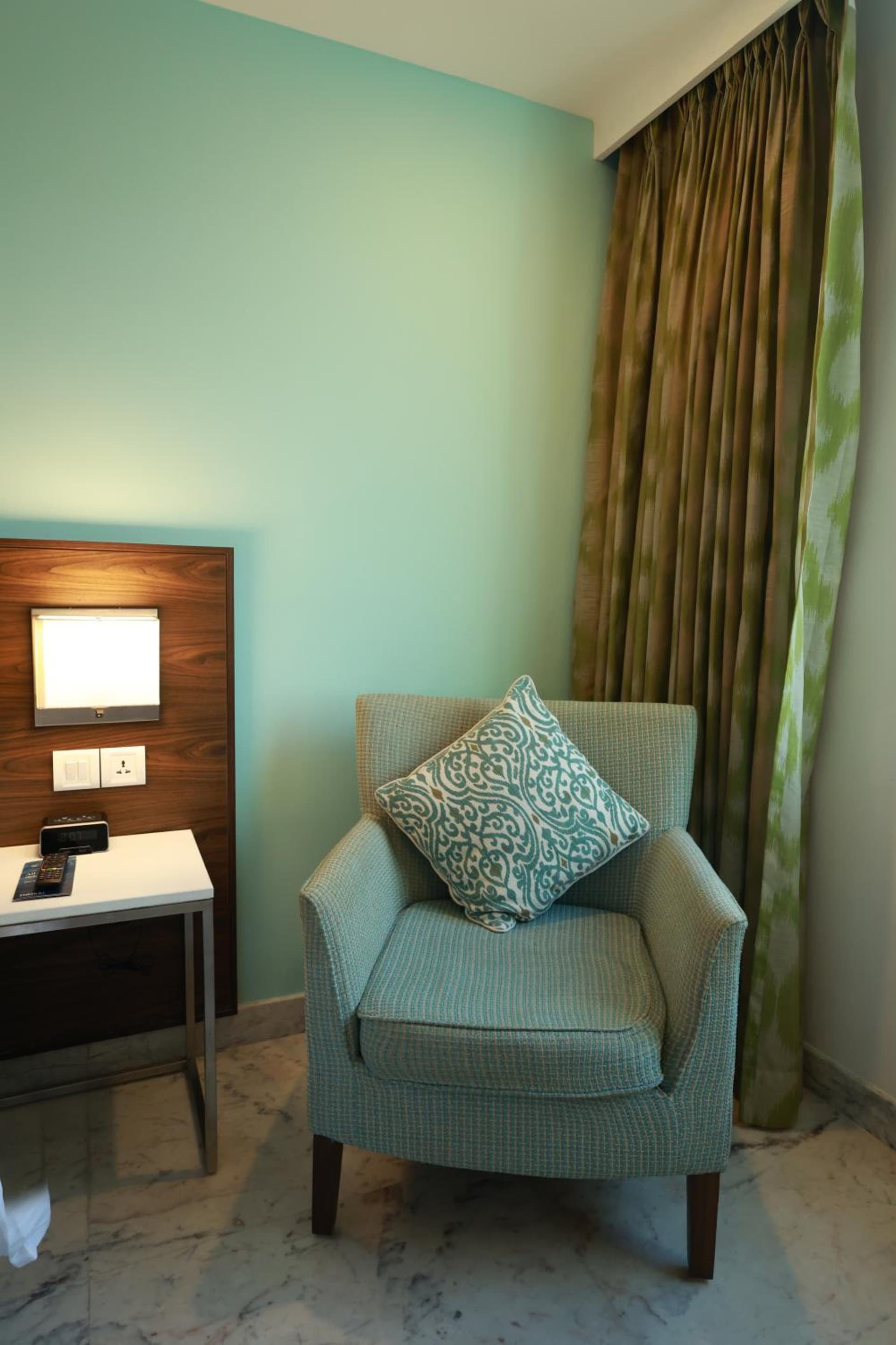 Executive Twin Room with City View