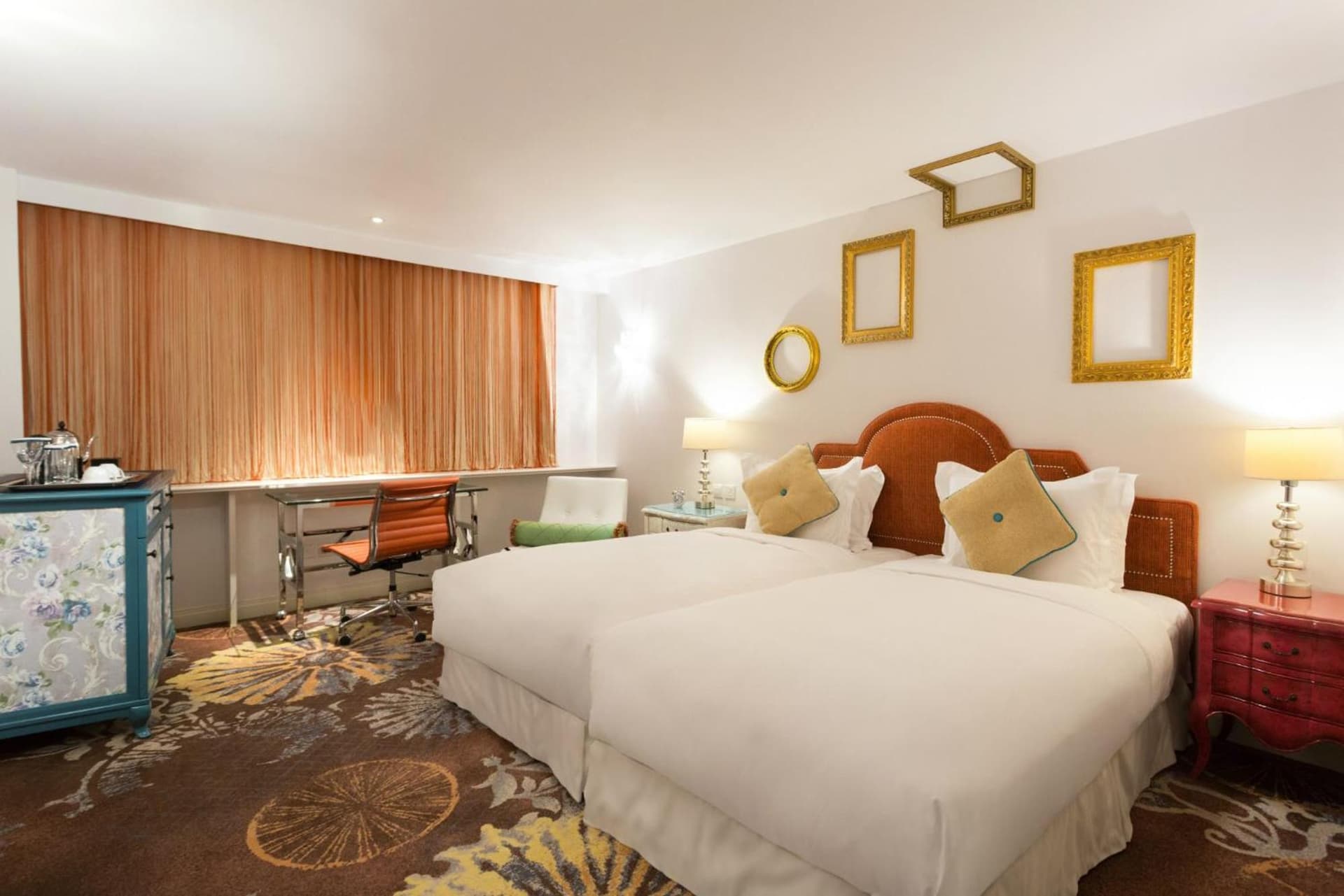 Deluxe King or Twin Room