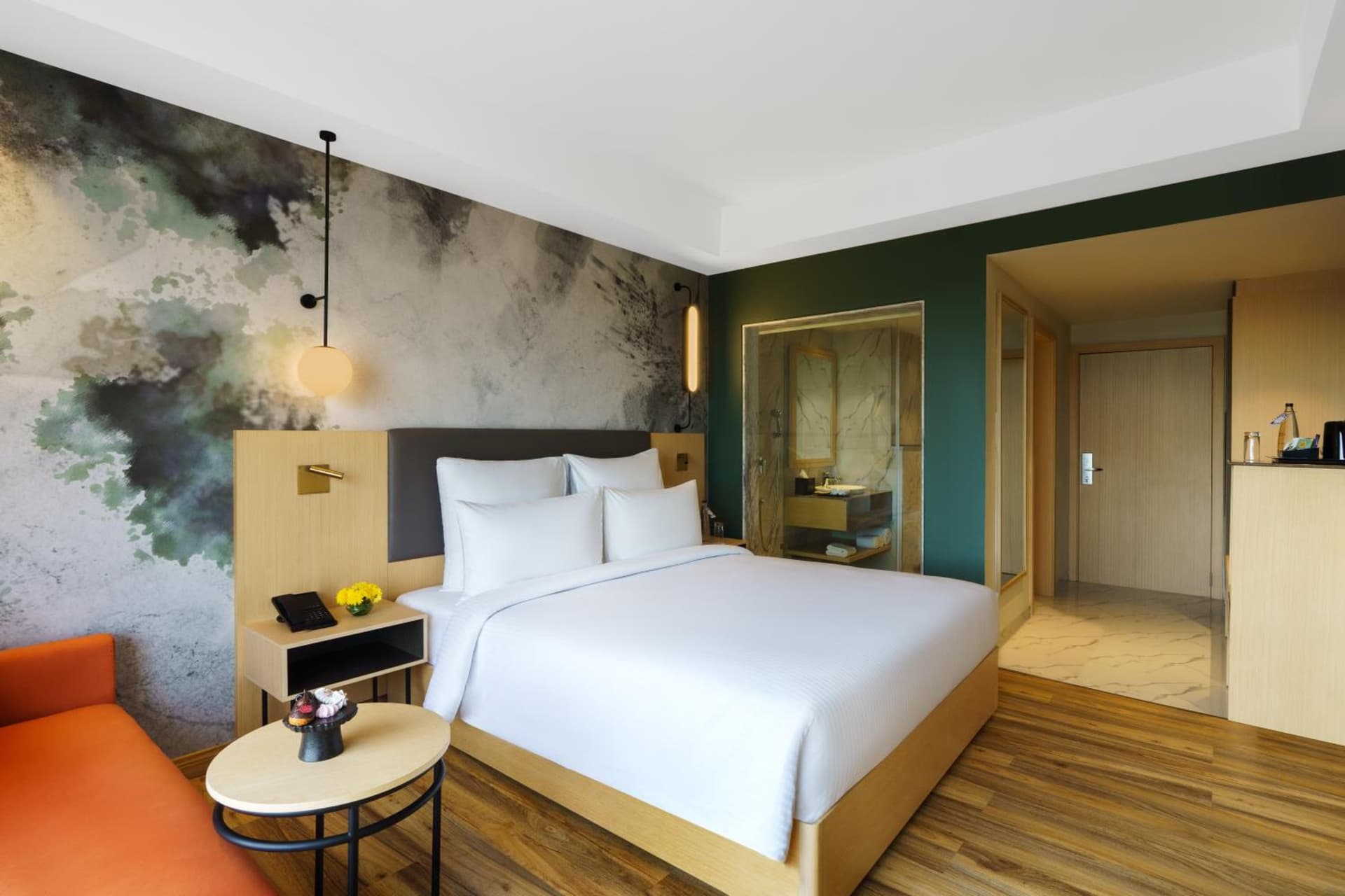 Superior King City View Room