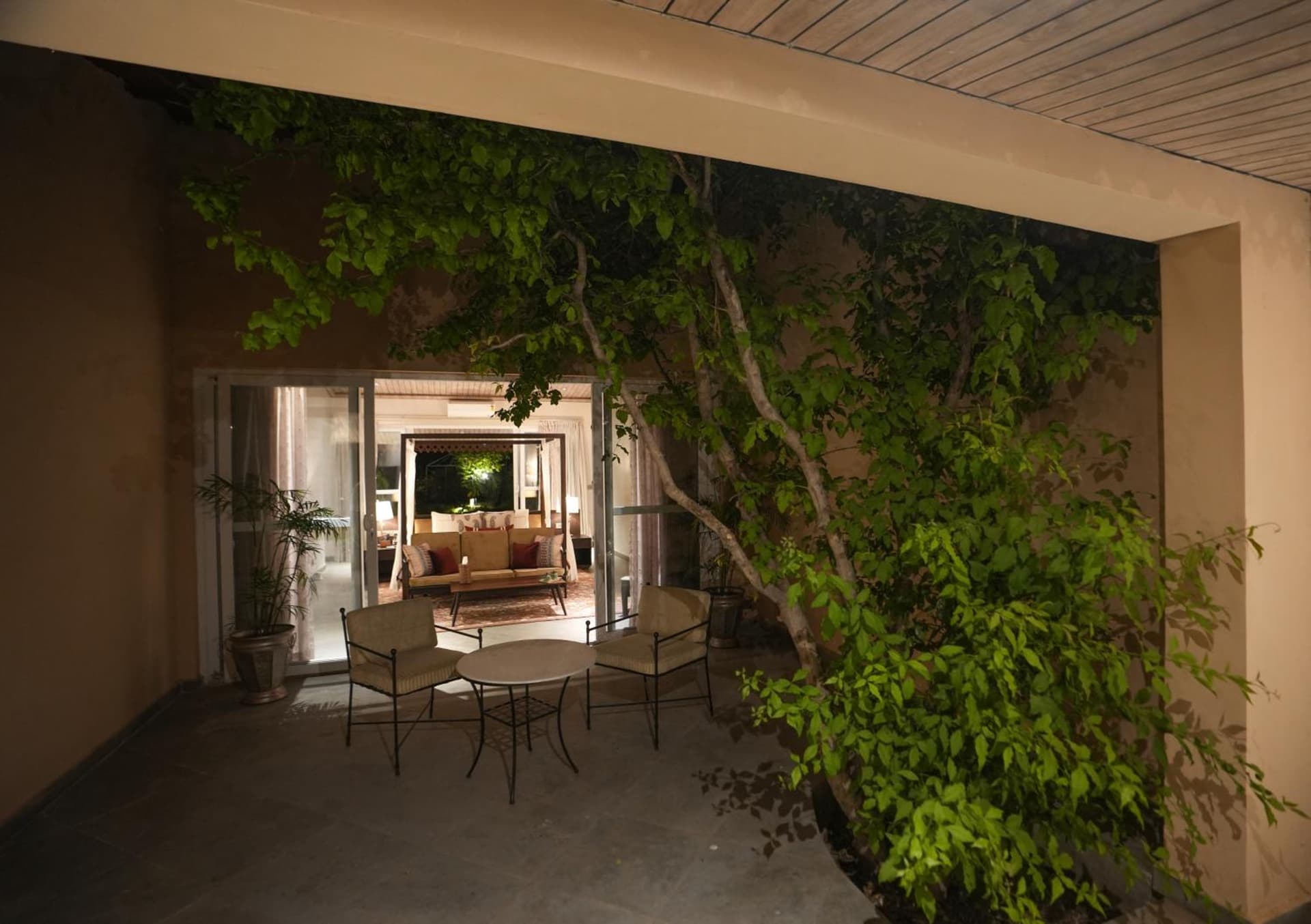 Villa Jacuzzi Room