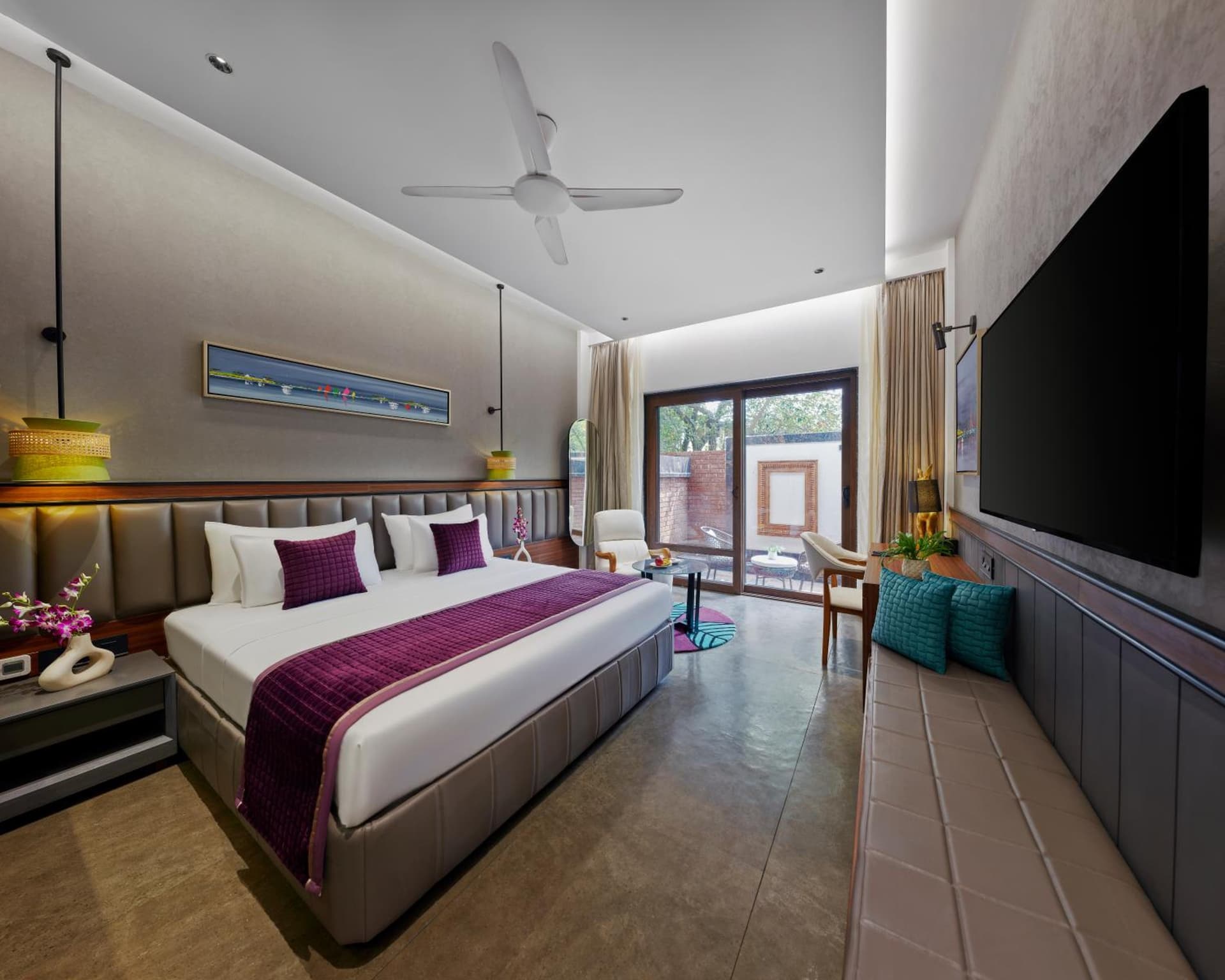 Superior King Room