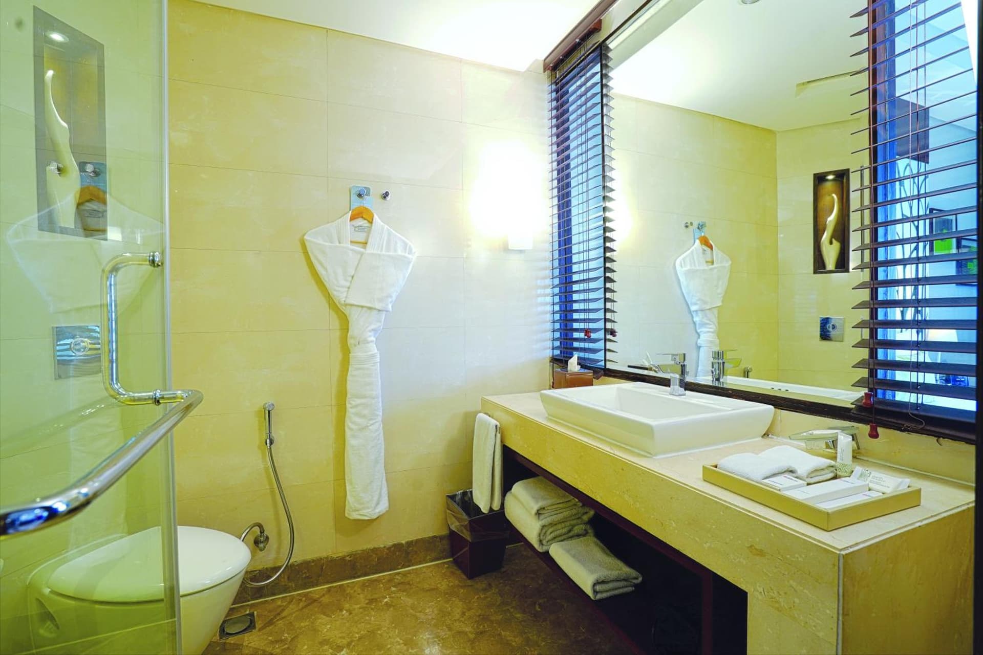 Superior King Room