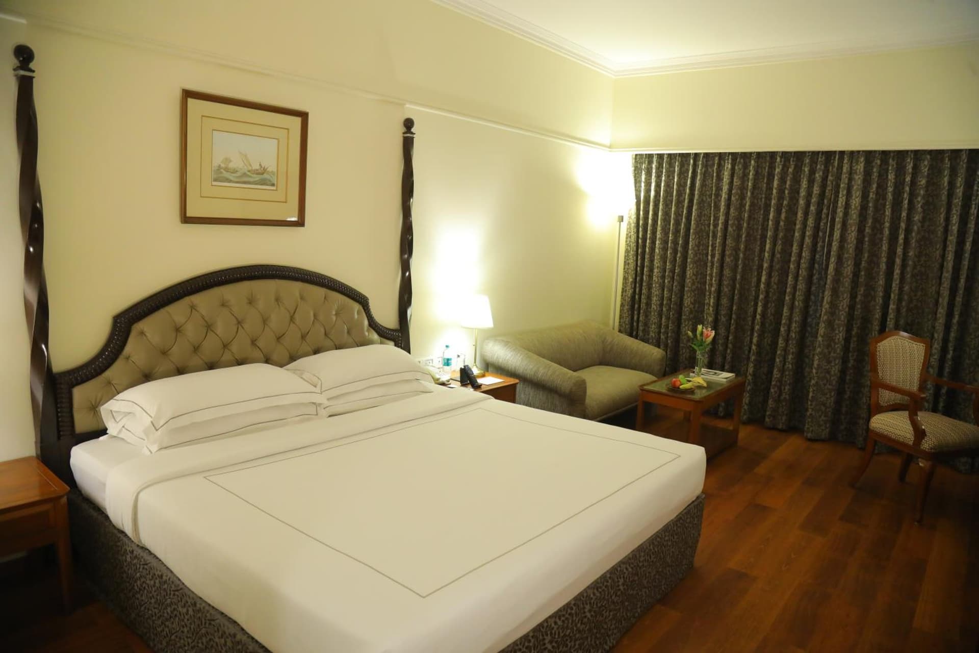 Deluxe King Room