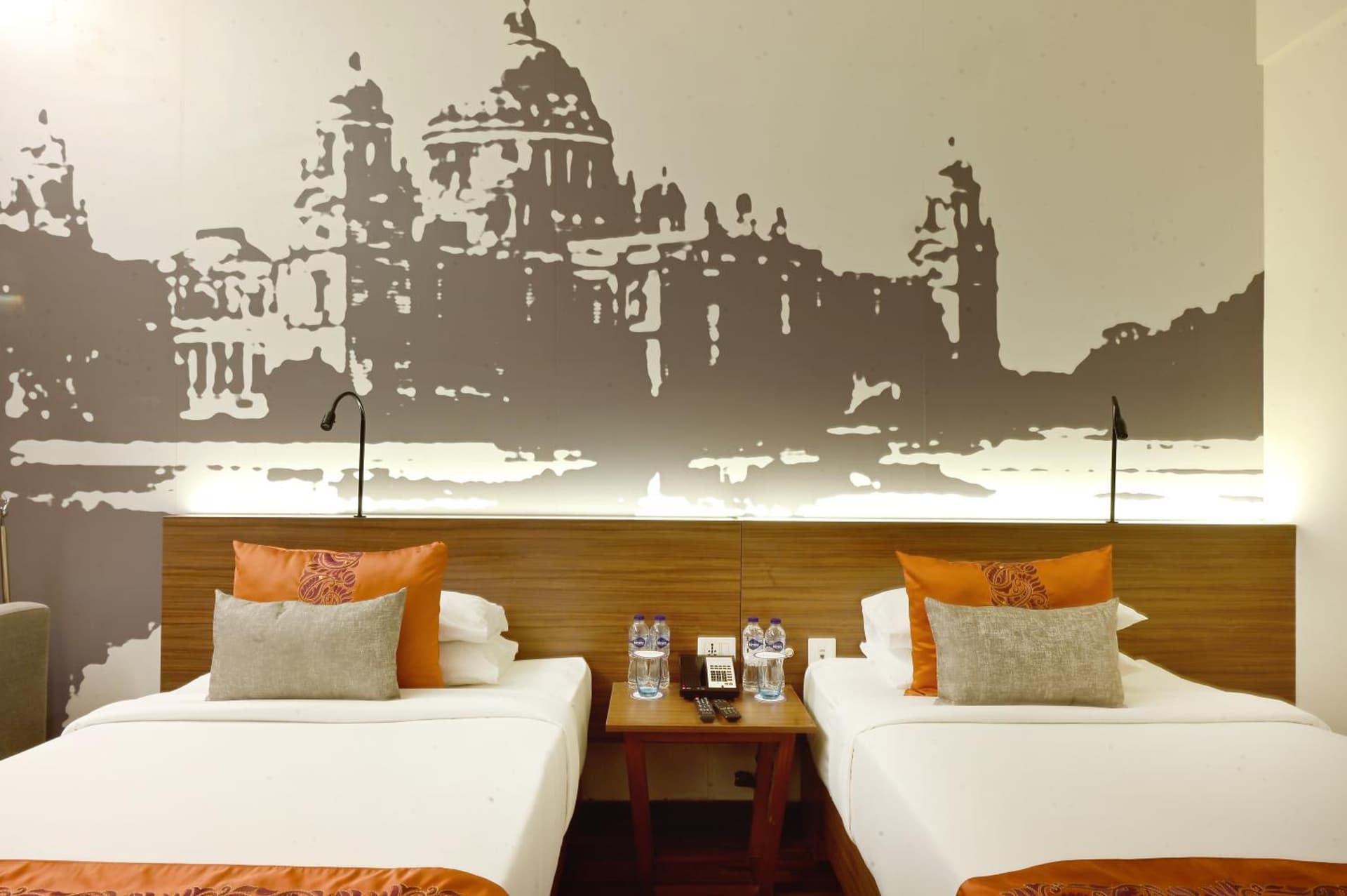 Deluxe Twin City View Room