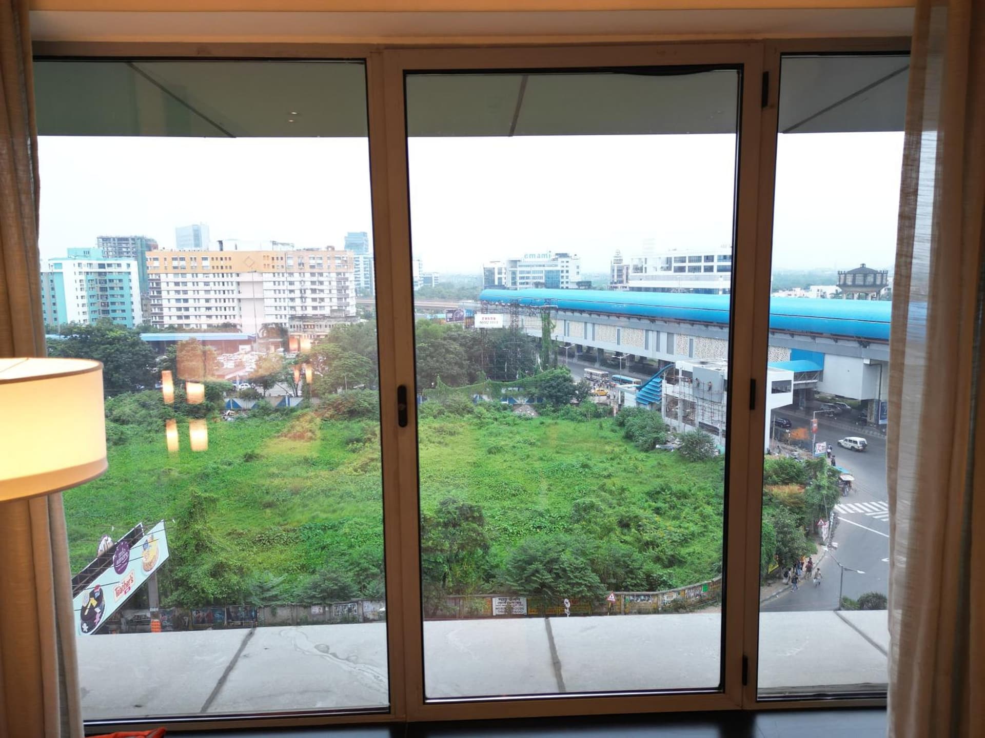 Superior Twin City View Room