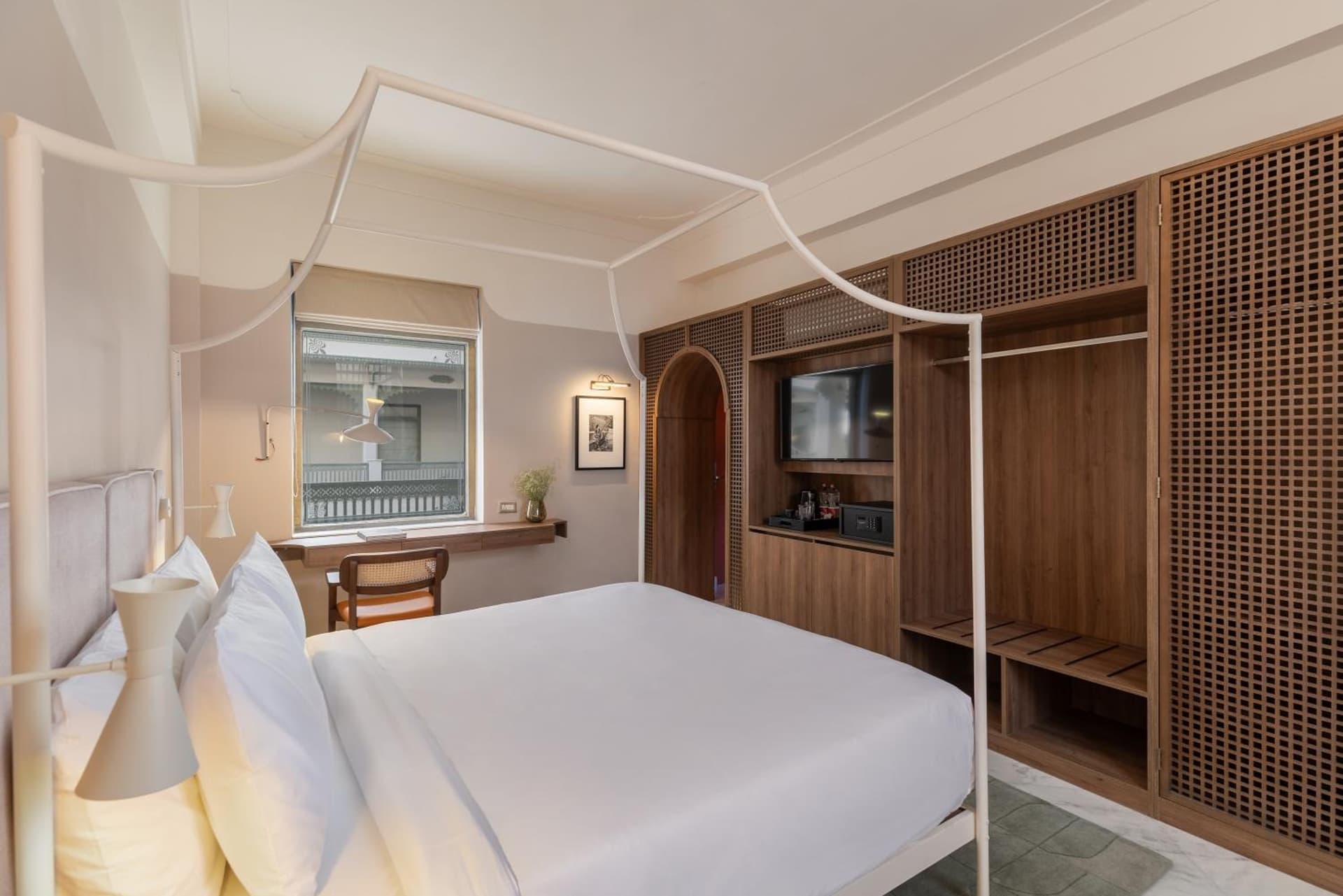 Superior King Room