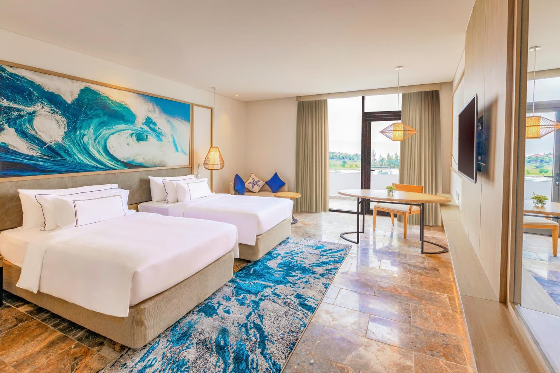 Premium Room with Partial Sea View