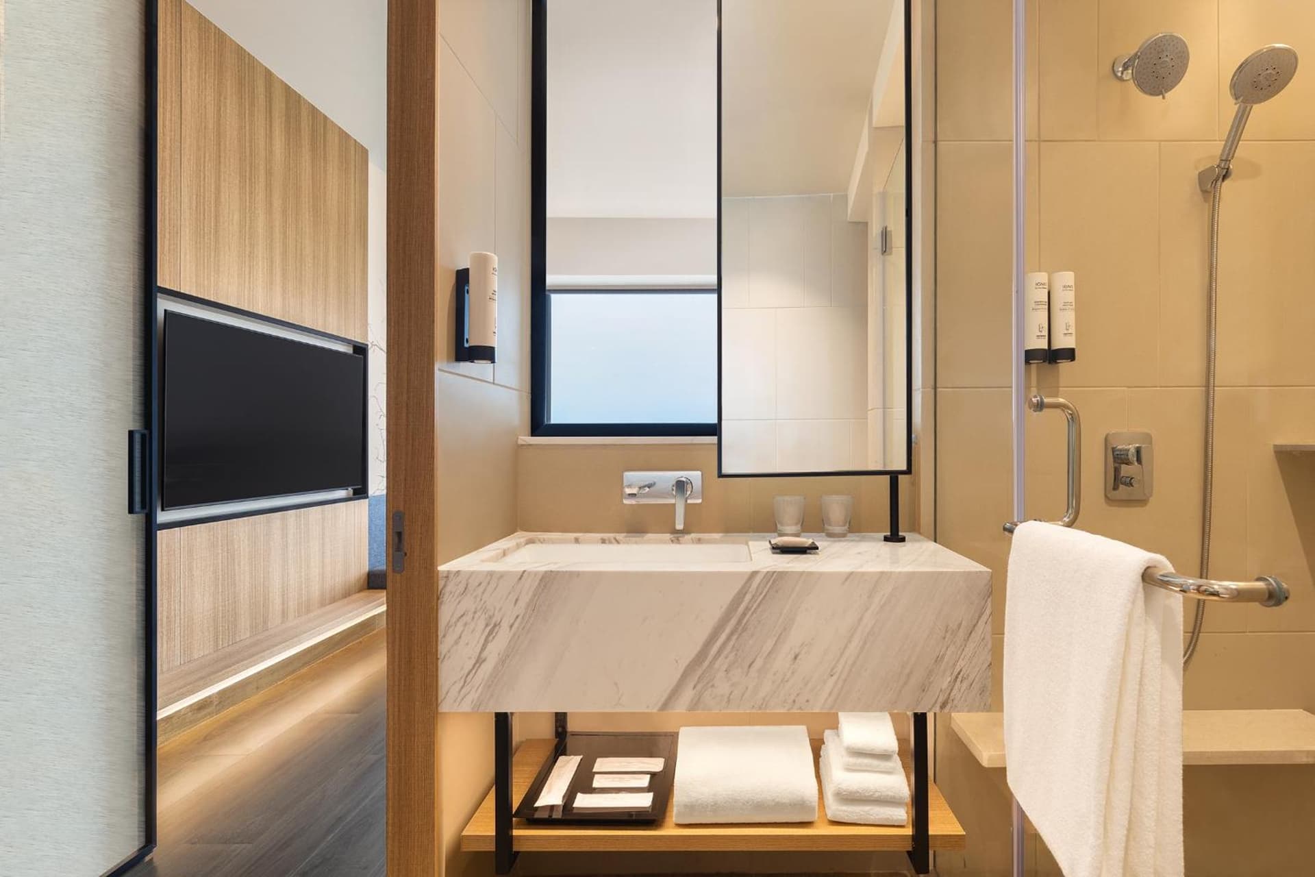 Standard Twin City View Room