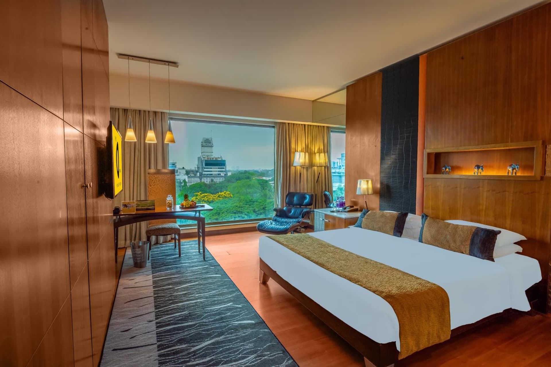 Premier King Or Twin Room