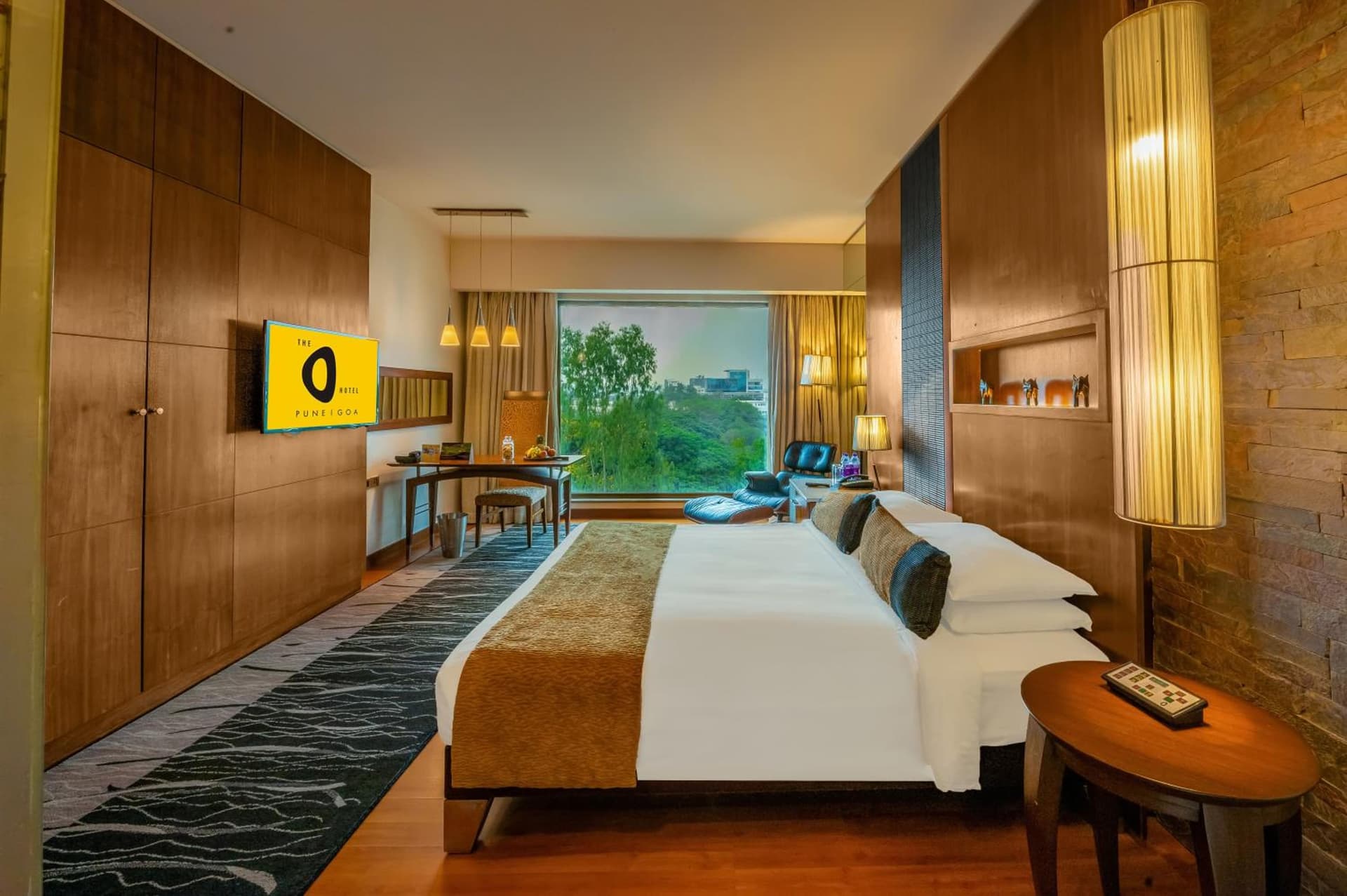 Premier King Or Twin Room