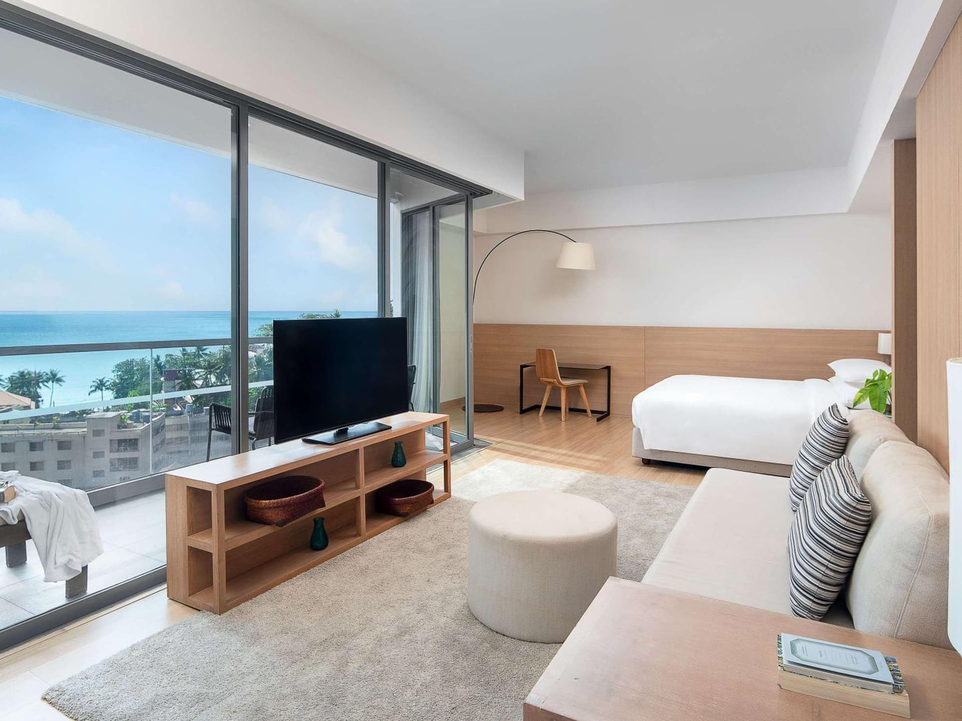 King Suite with Balcony and Sea View