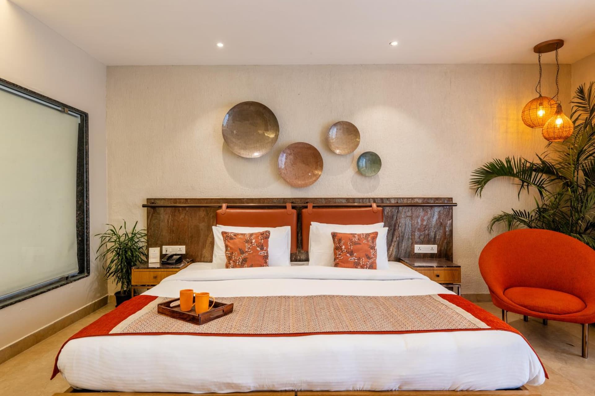 Junior Suite with Bathtub, Balcony and Ganges View  |