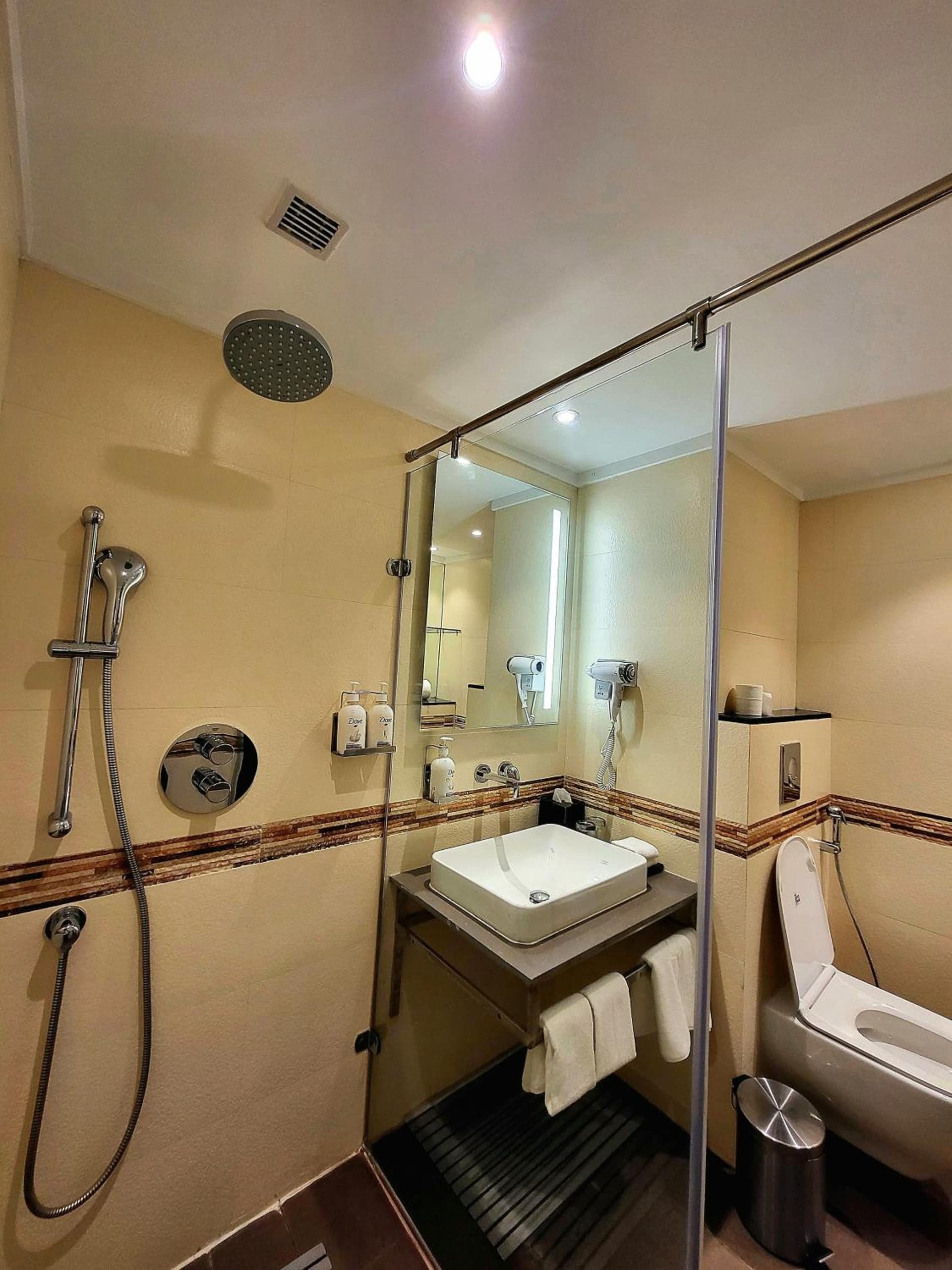 Standard King High Floor Room