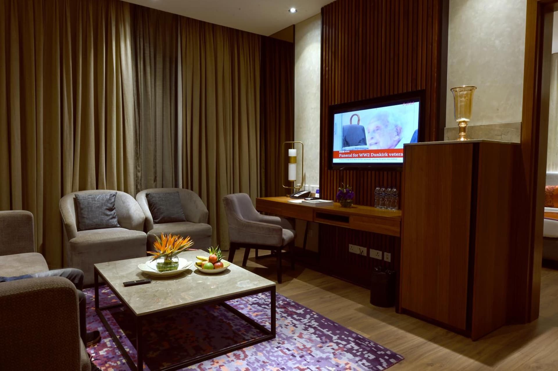 Suite King City View Room
