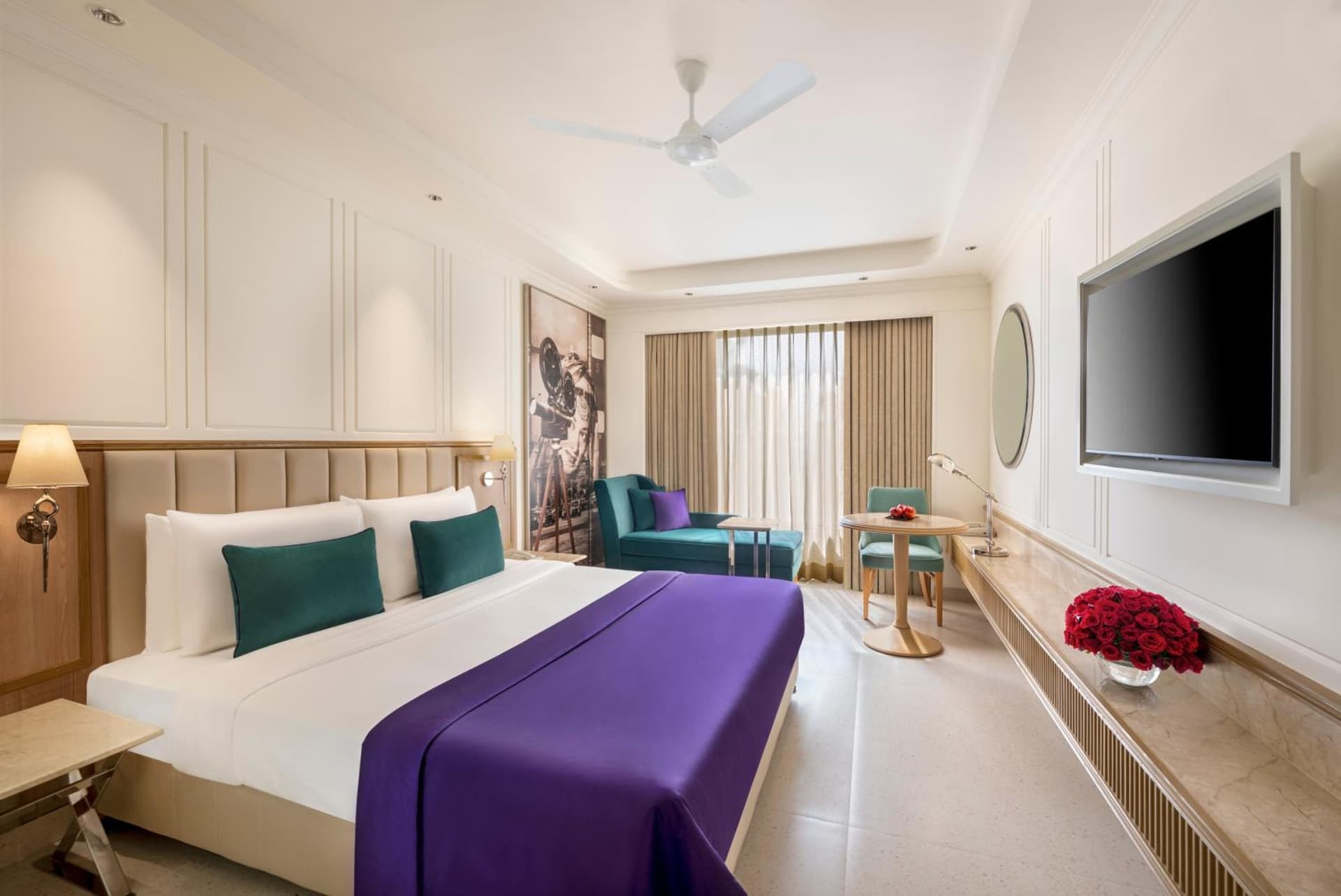 Deluxe King Room