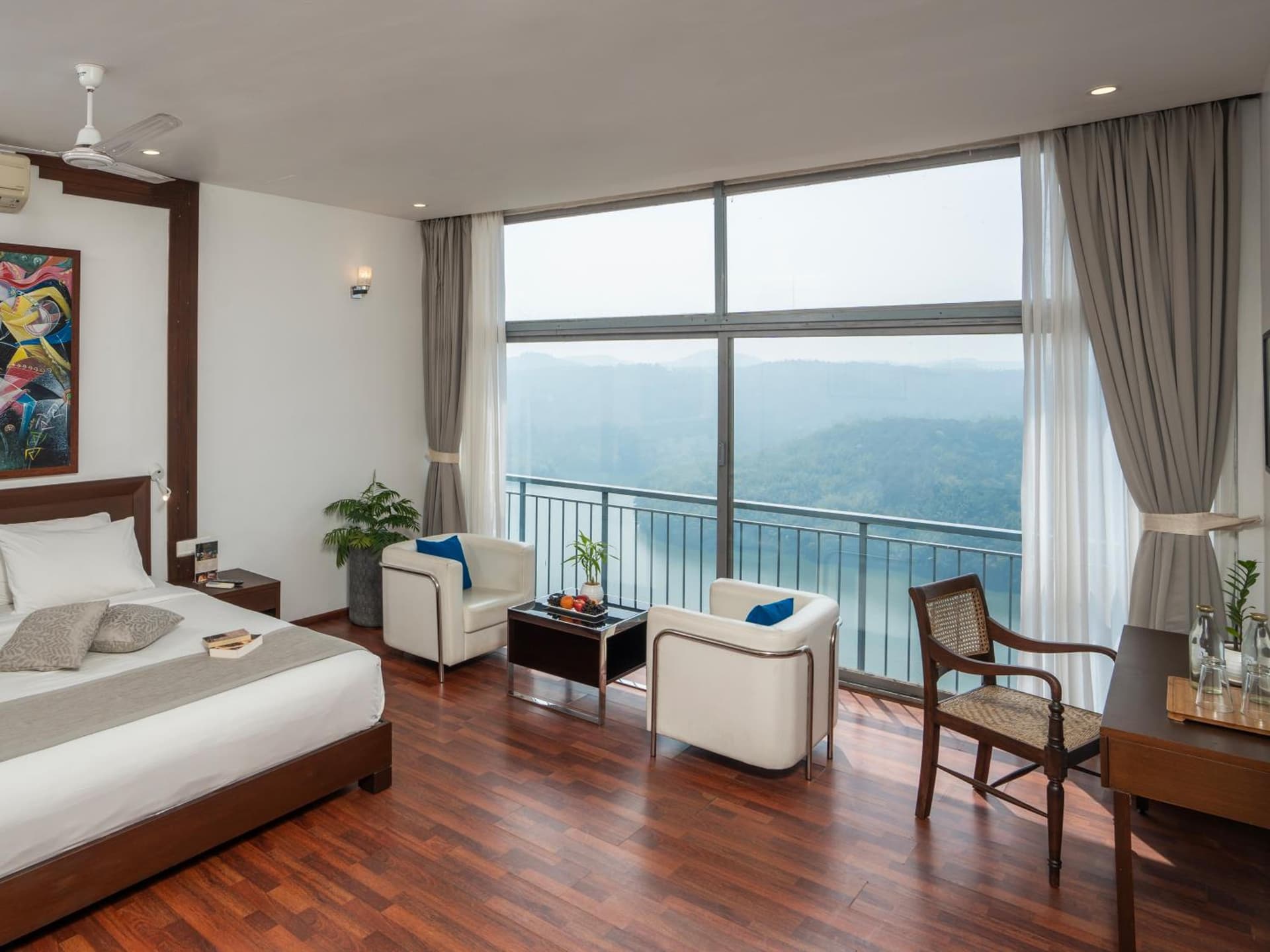Ponmudi Suite