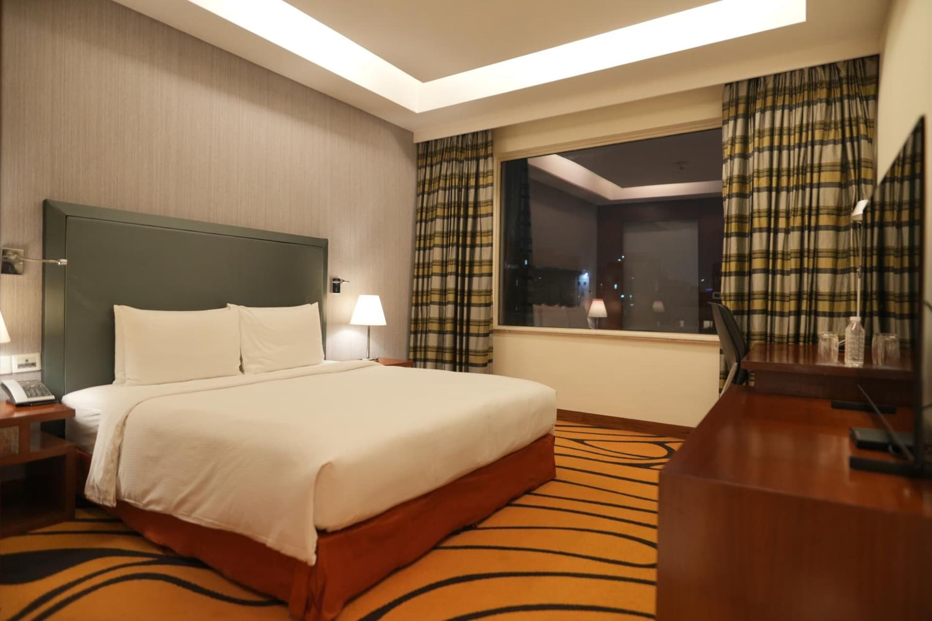 Suite King Room