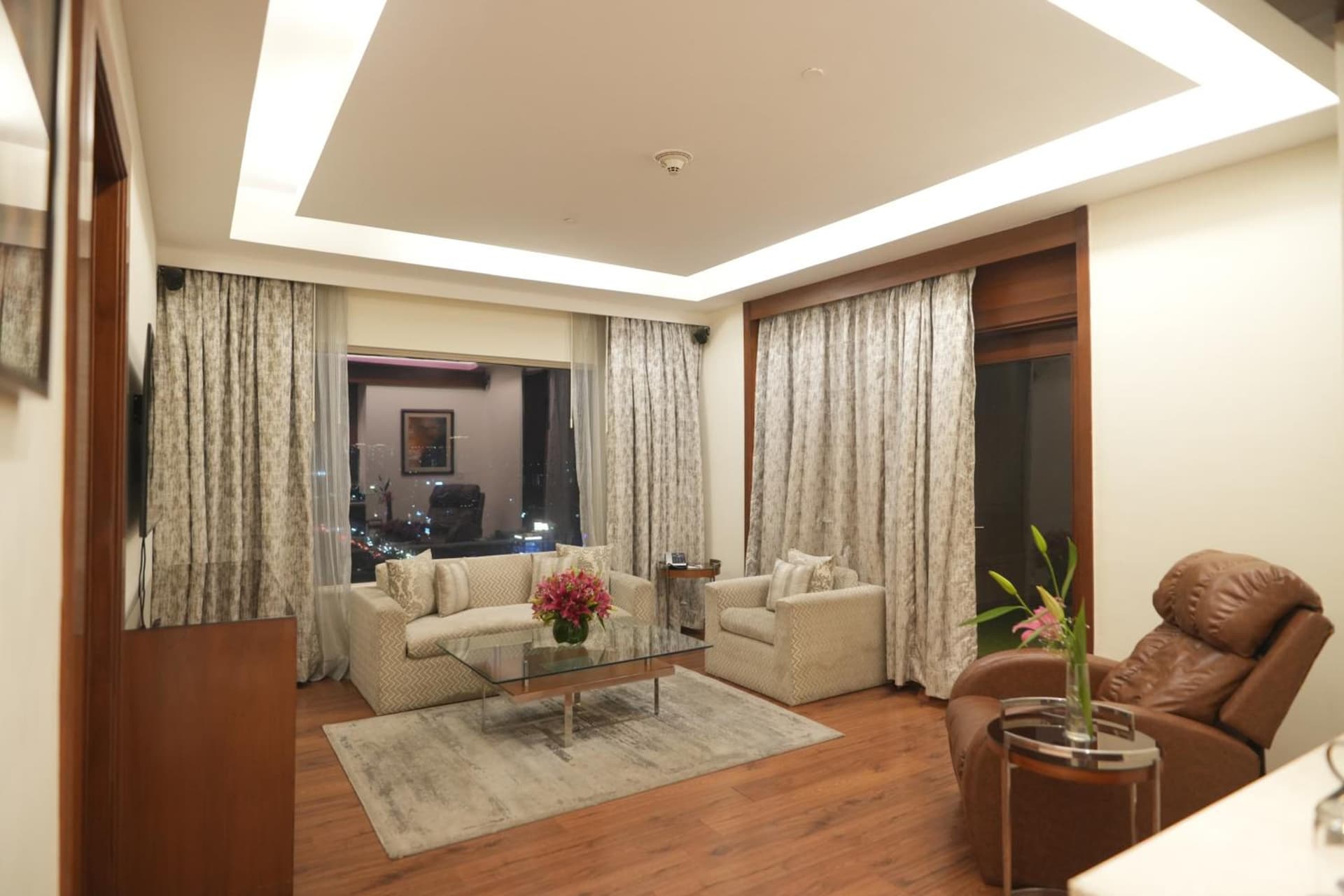 Suite King Terrace Room
