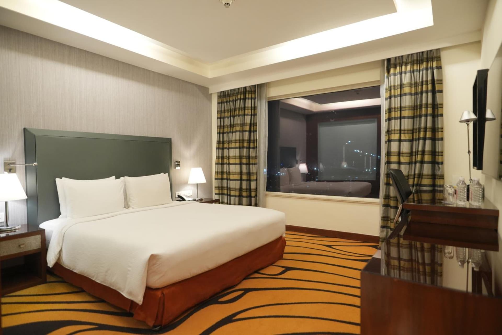 Suite King Terrace Room